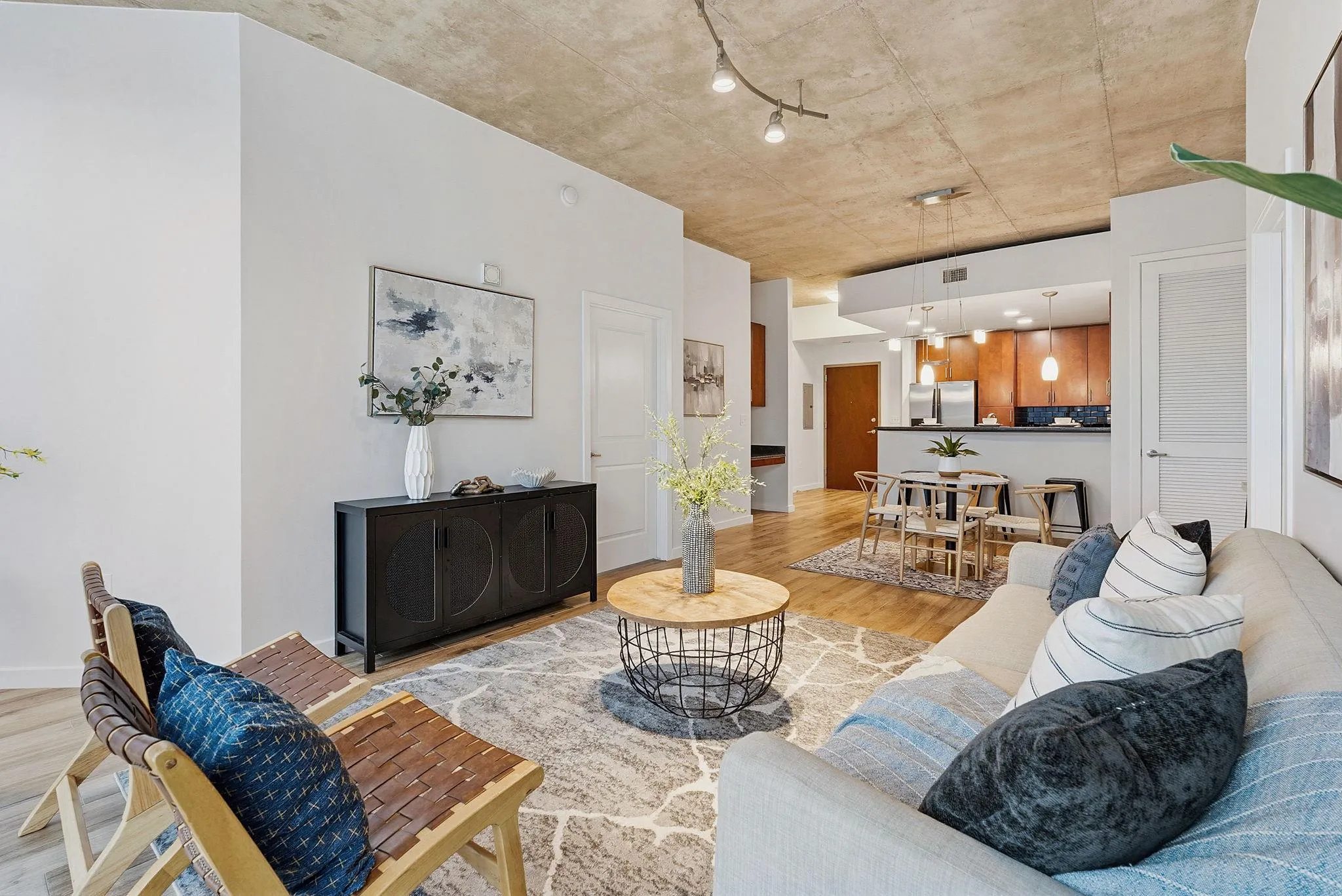 Photo 2 of 360 NUECES ST #1505