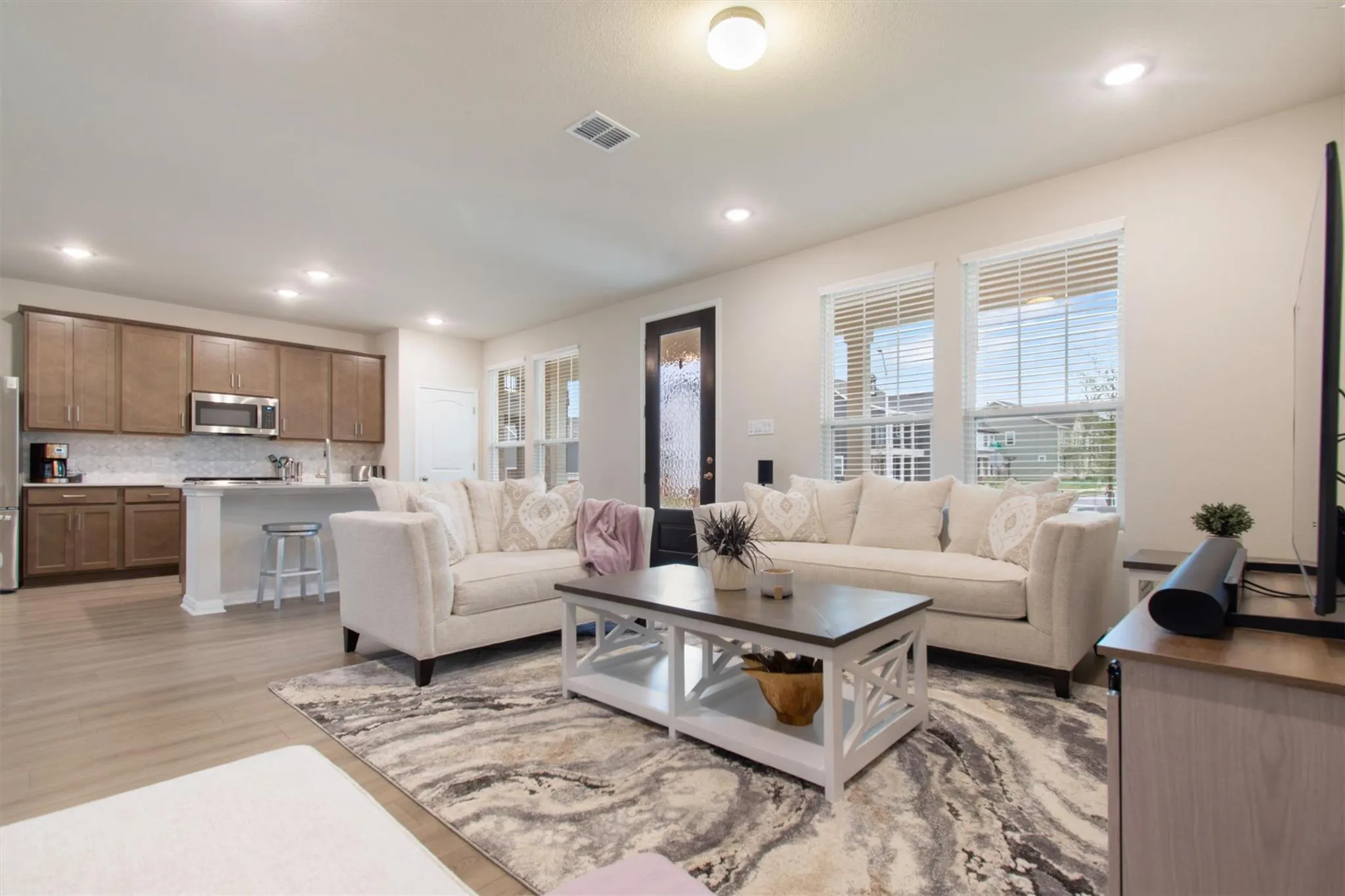 Photo 5 of 124 BARRET DR
