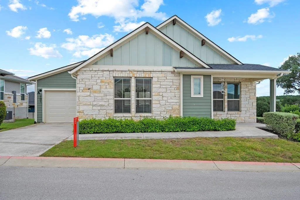 Photo 2 of 131 ACE LN #101
