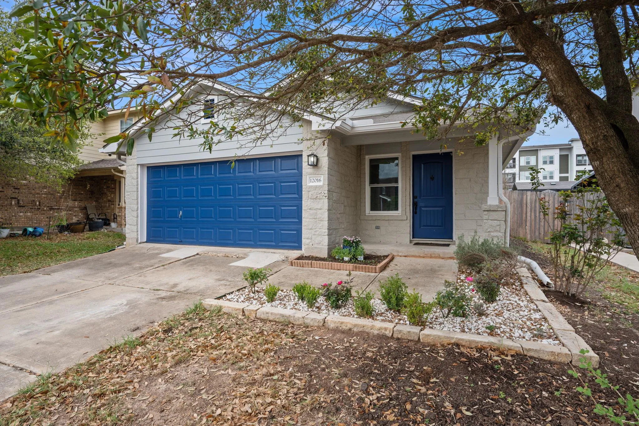 Photo 3 of 12016 PLAINS VALLEY DR