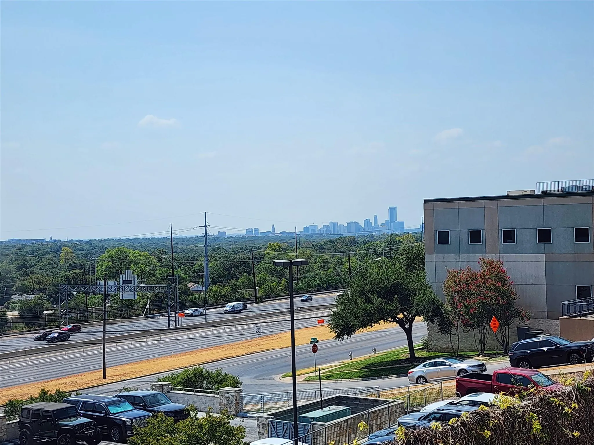 Photo 5 of 6501 E HILL DR #121