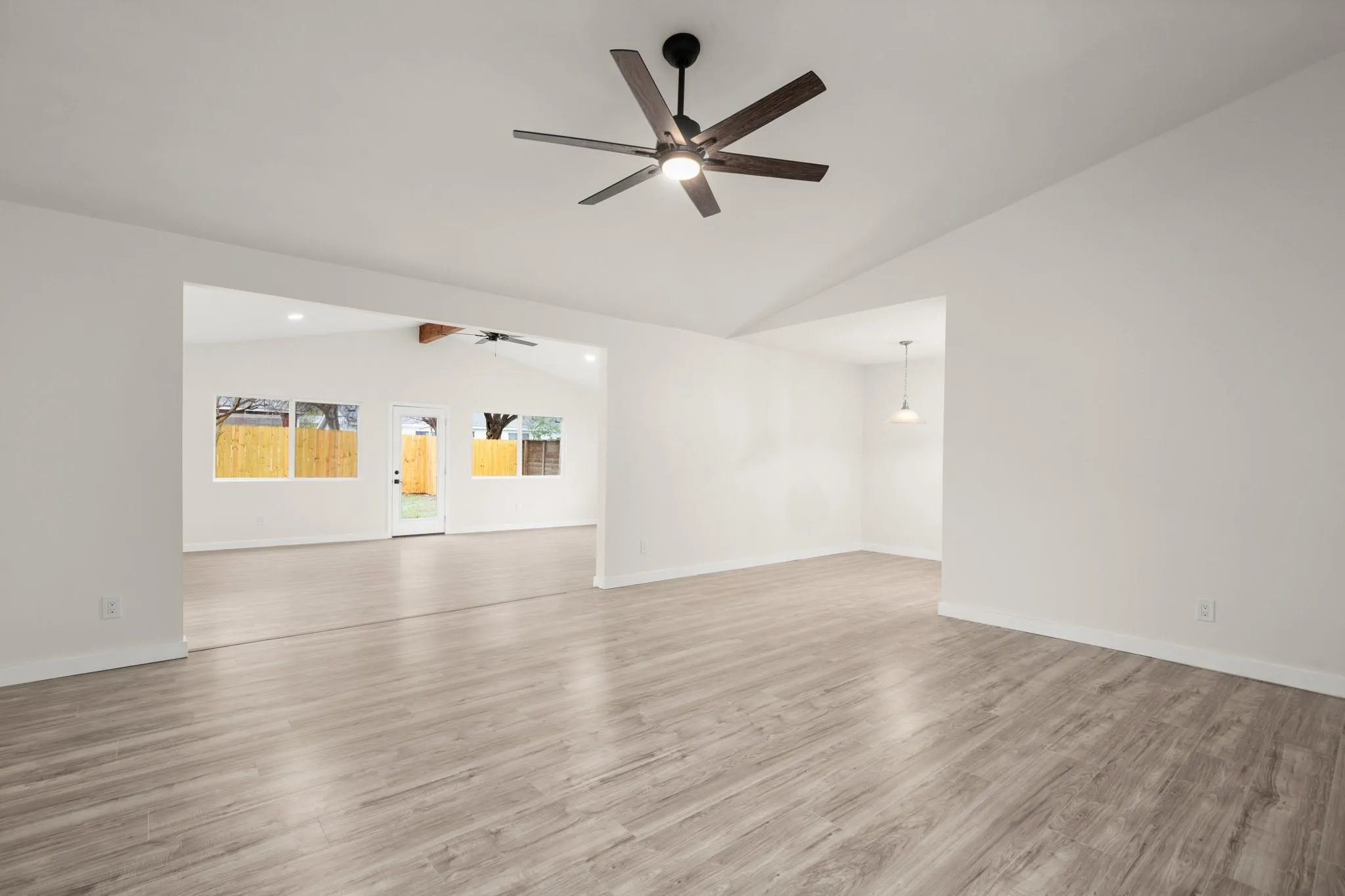 Photo 5 of 2100 DEADWOOD DR