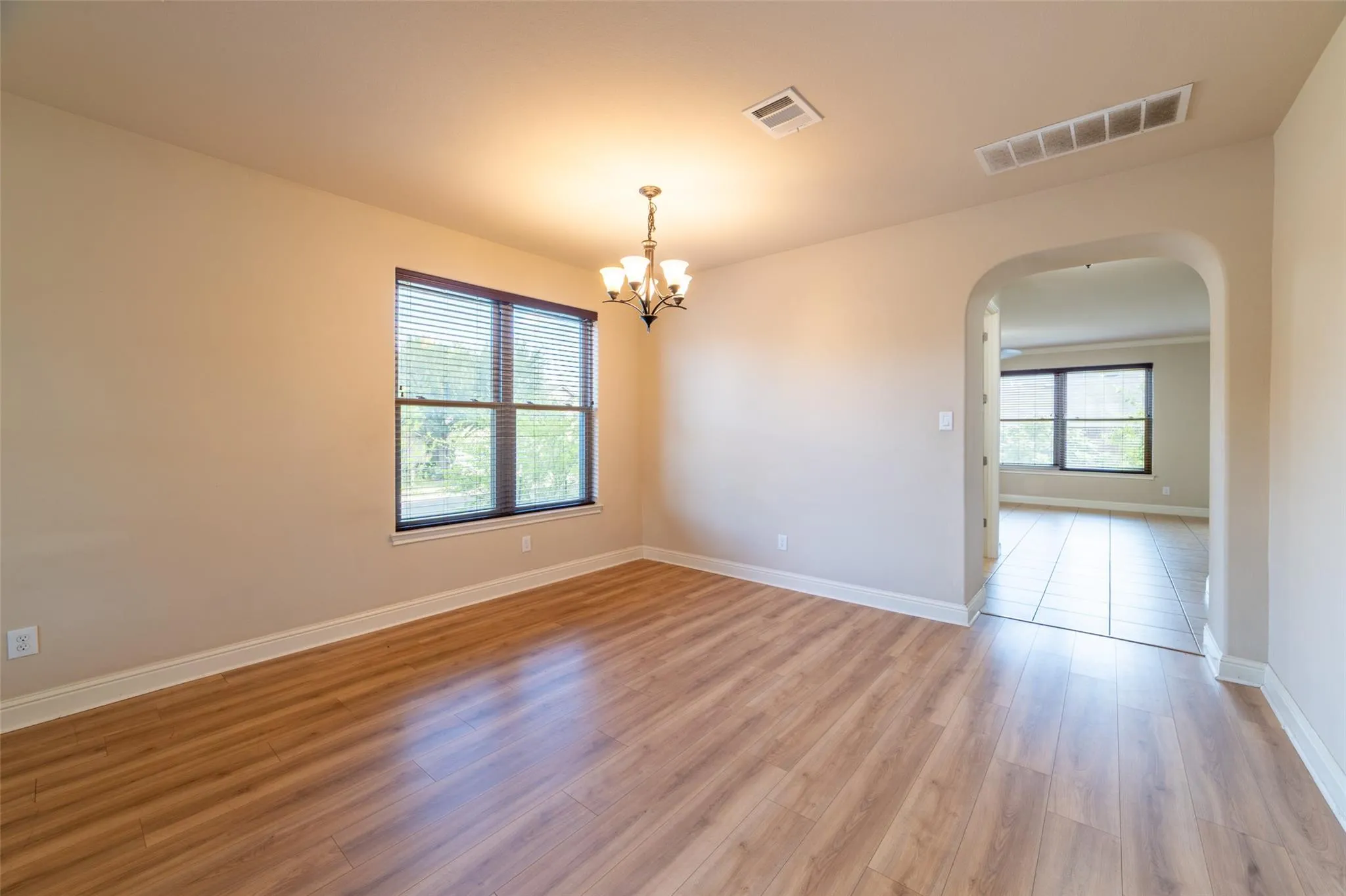 Photo 5 of 11925 TIMBER HEIGHTS DR