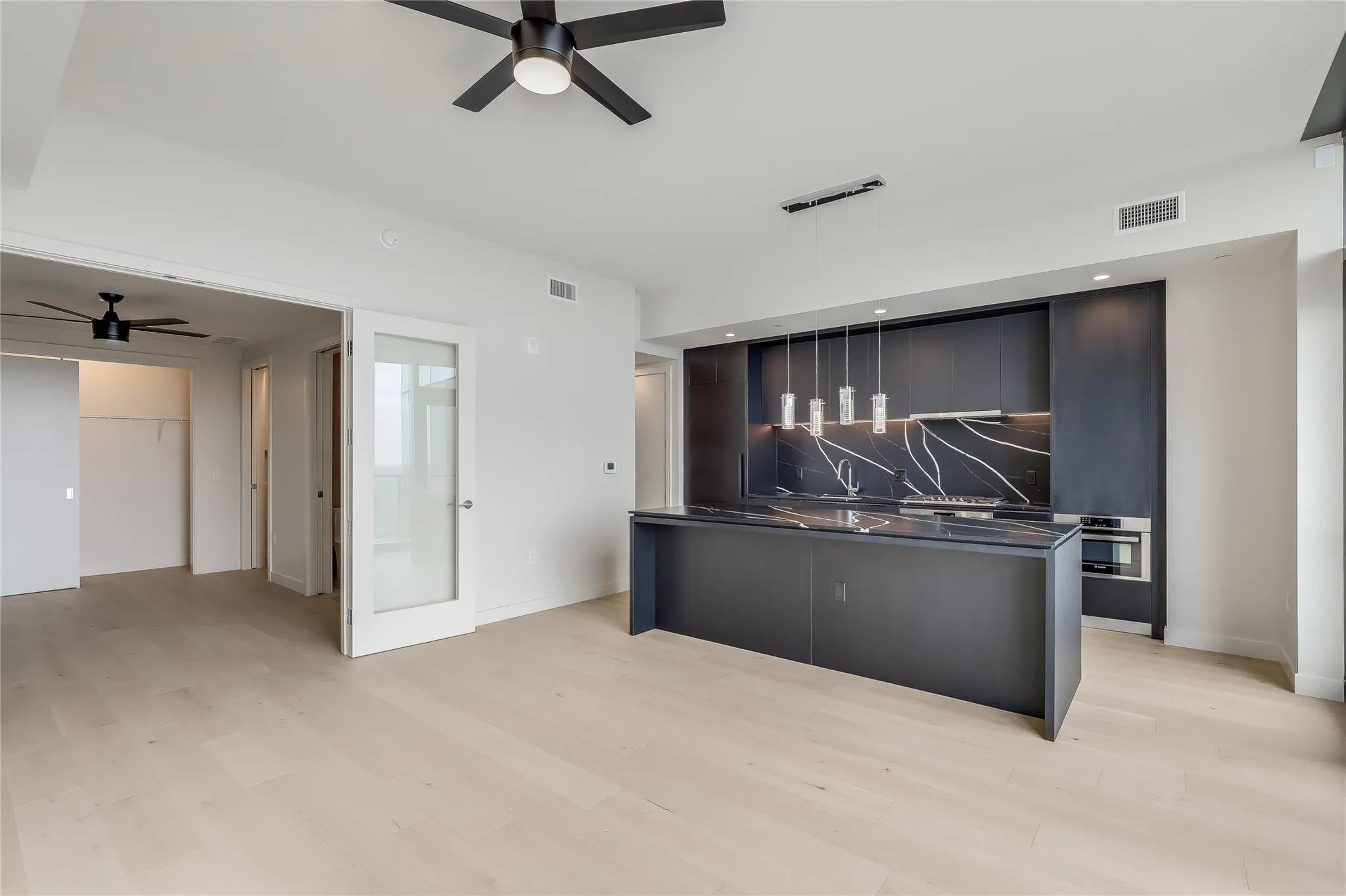 Photo 4 of 44 EAST AVE #3111