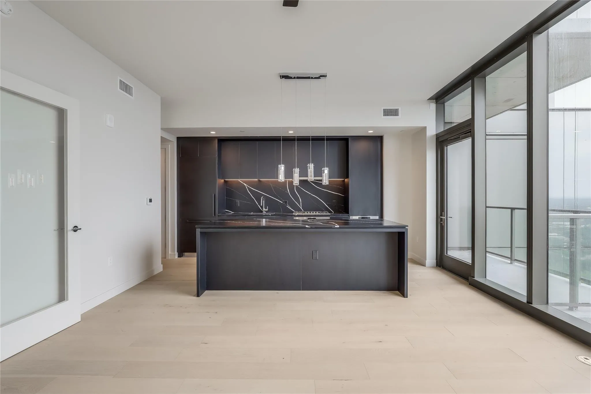 Photo 2 of 44 EAST AVE #3111