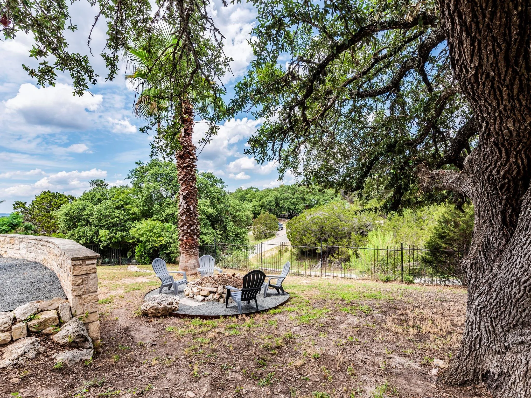 Photo 4 of 22401 BRIARVIEW DR