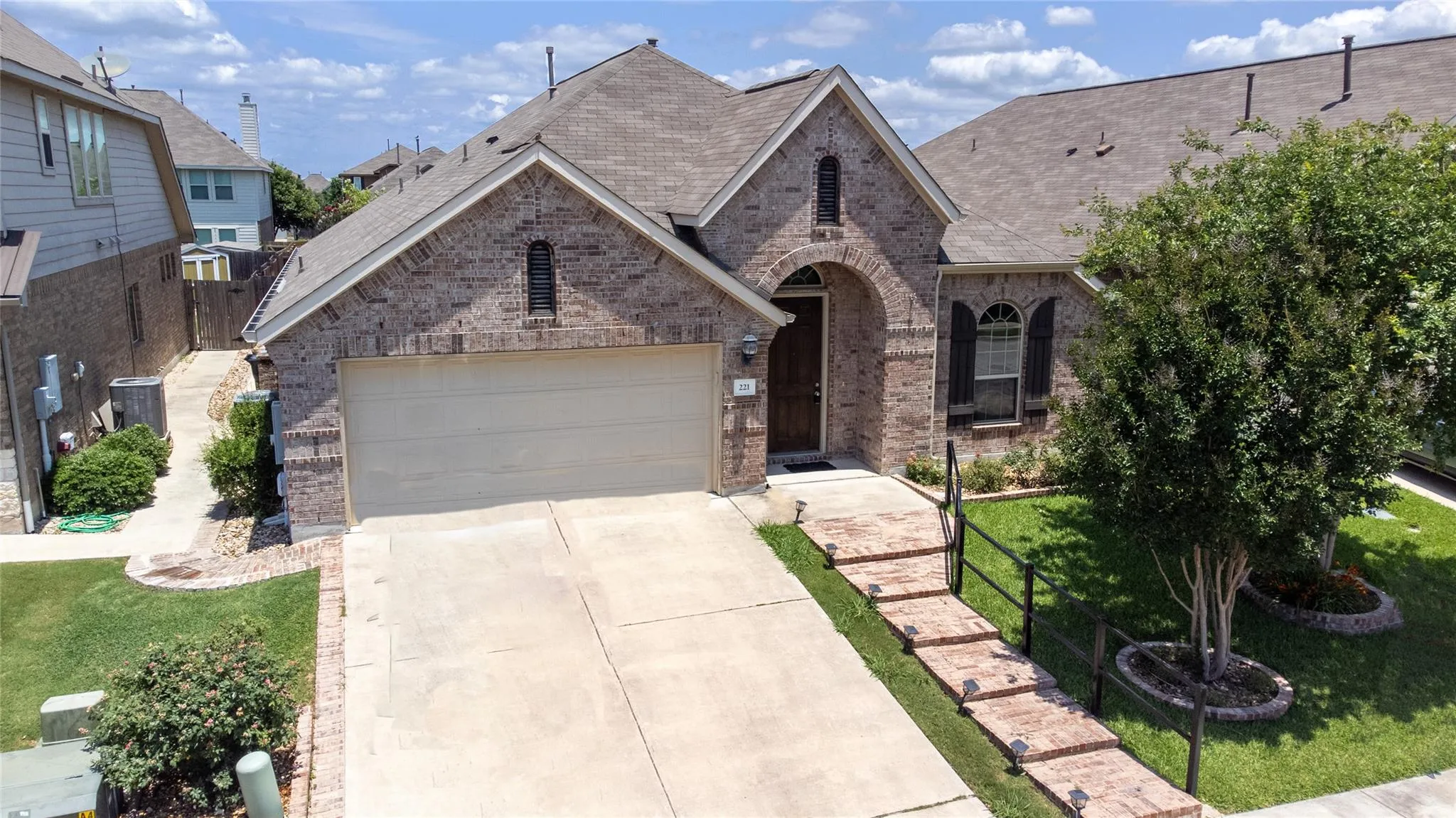 Photo of 221 JOSEPH DR, Buda, TX, 78610