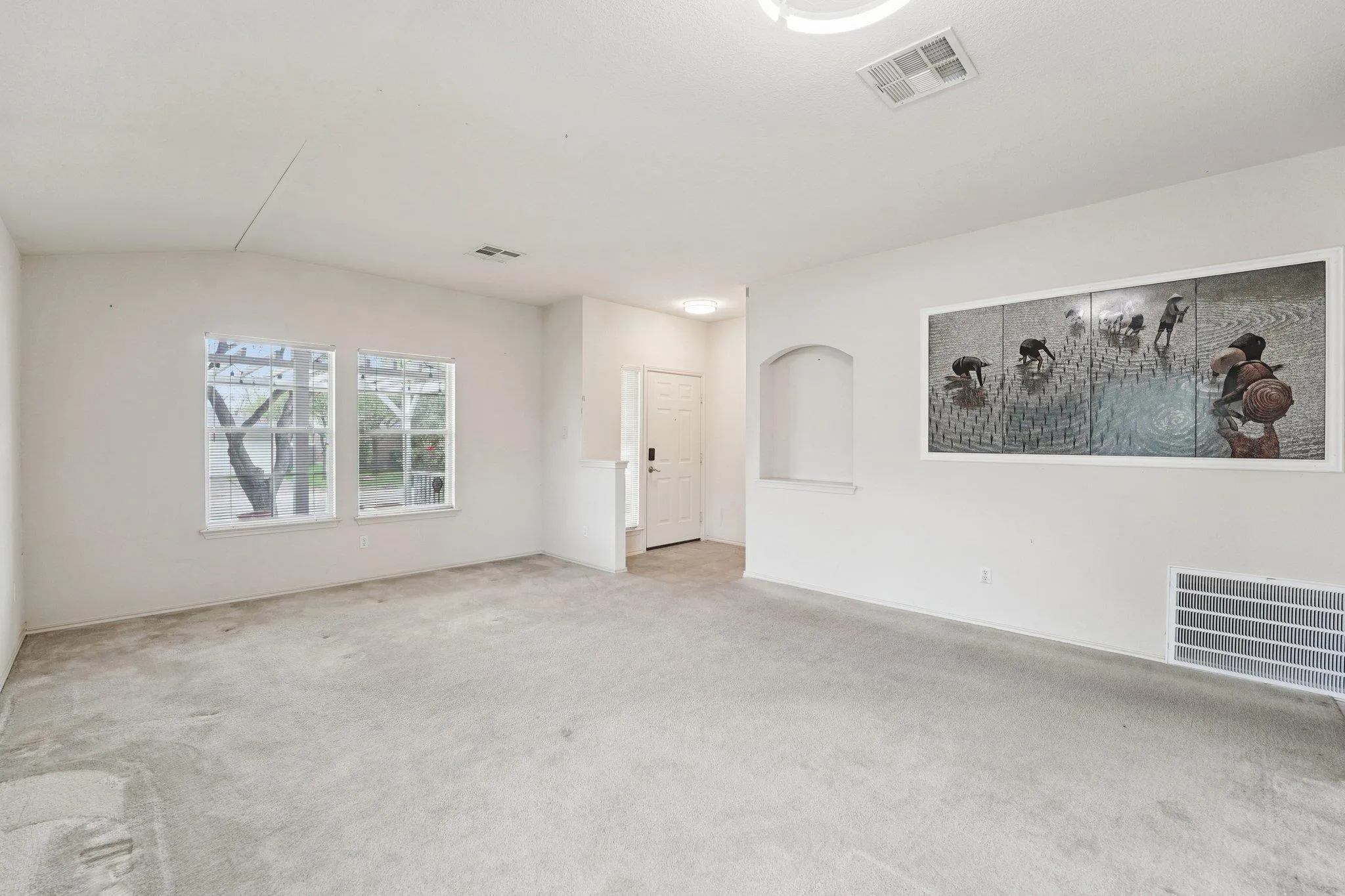 Photo 3 of 1724 DARJEELING DR