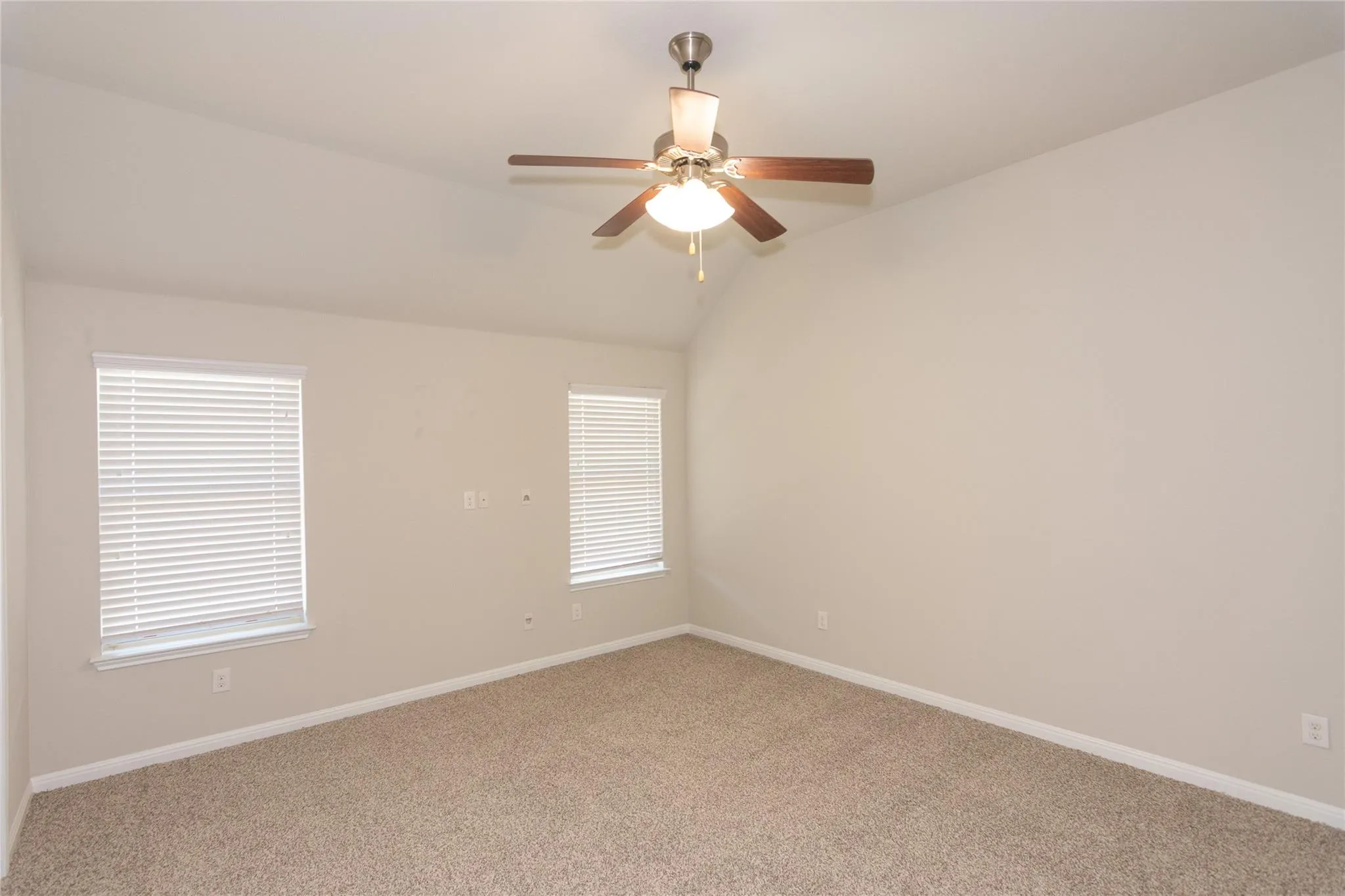 Photo 3 of 1916 BOBBYWOODS LN