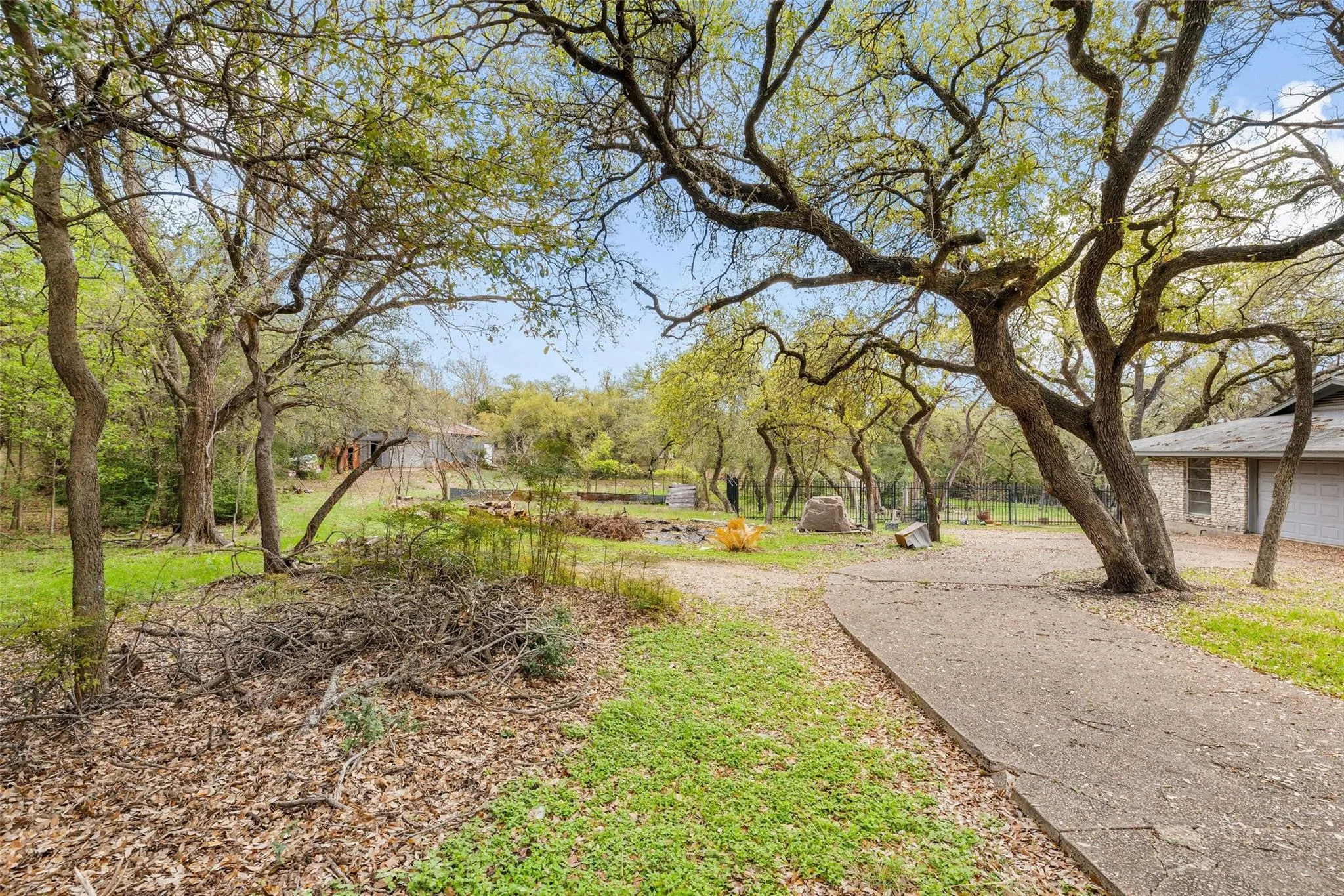 Photo 3 of 11503 LADERA VISTA DR