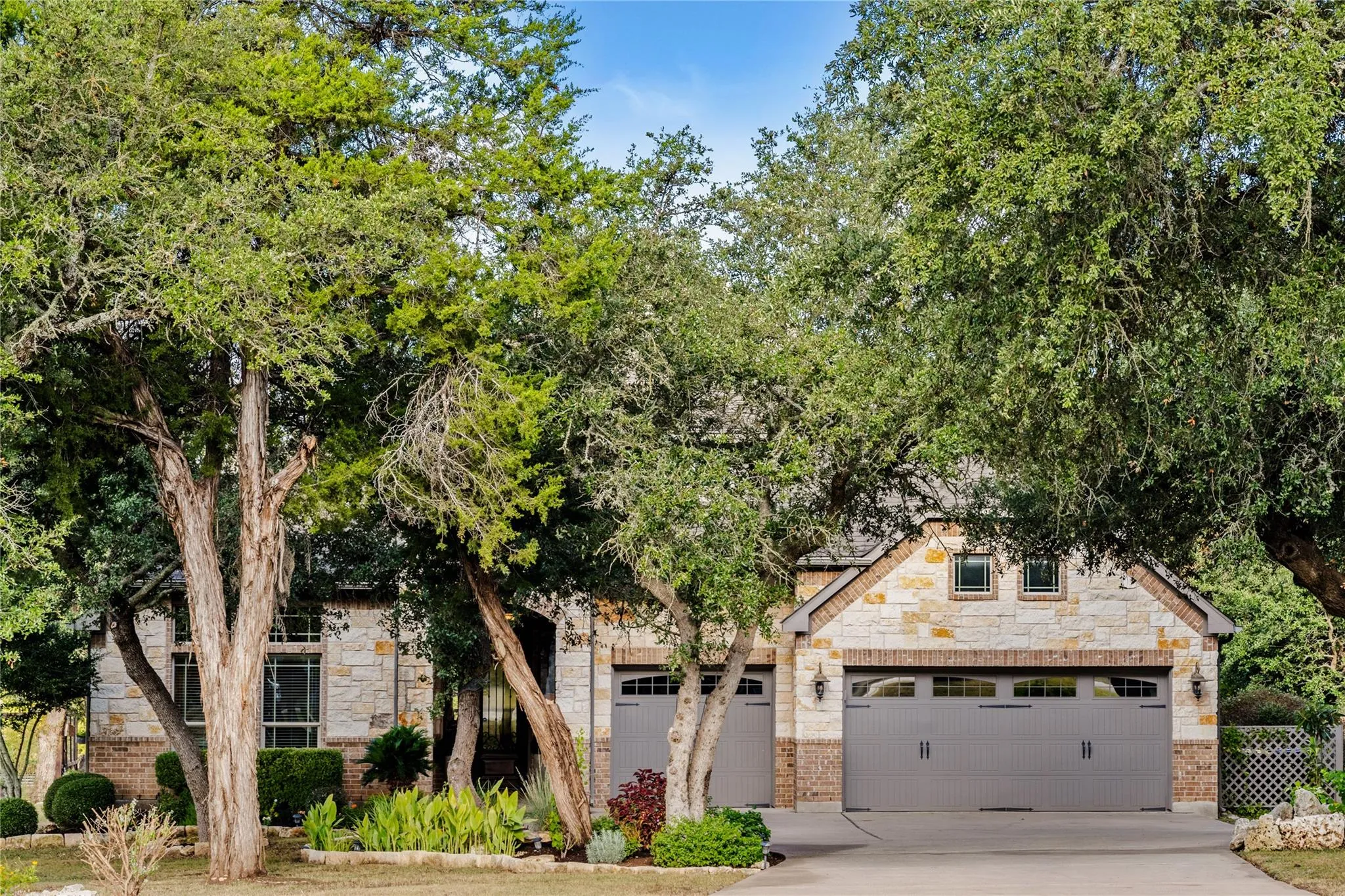 Photo of 1122 FLINT ROCK LOOP, Driftwood, TX, 78619
