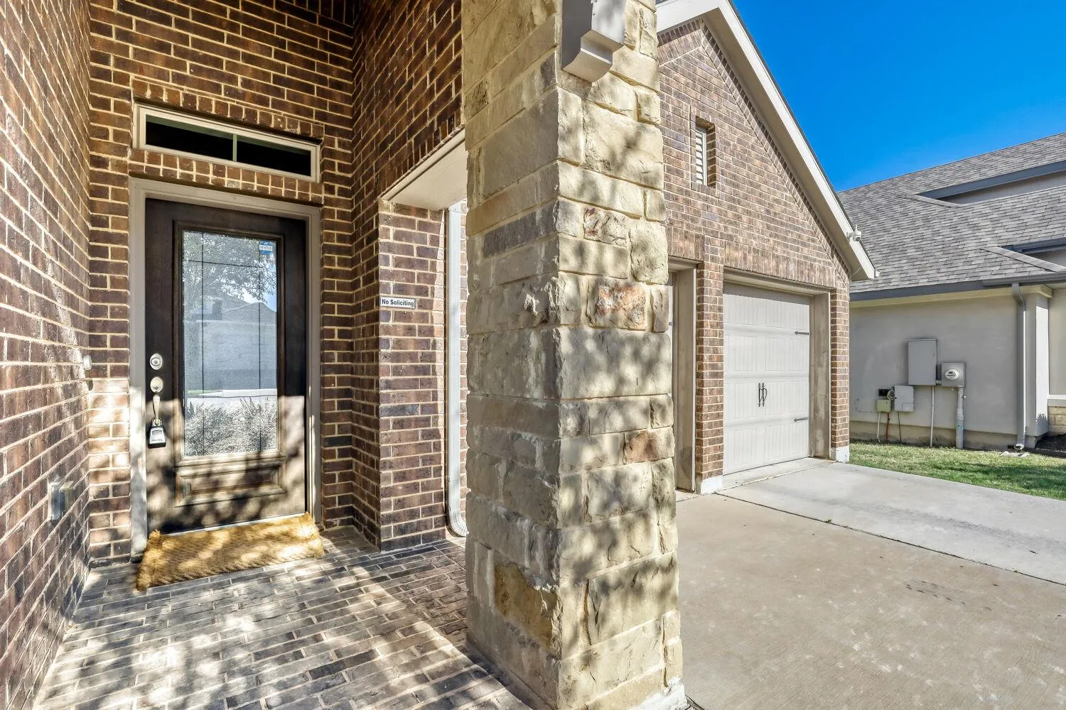 Photo 5 of 2416 BURBERRY LN