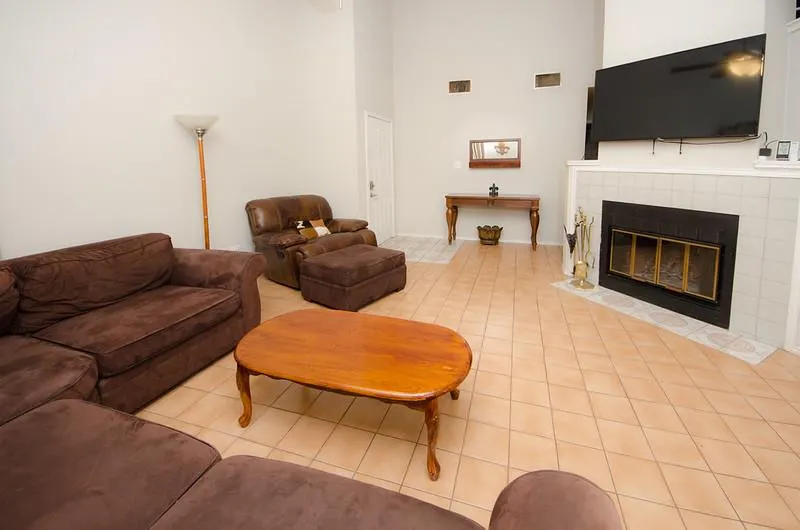 Photo 5 of 2112 WATERWAY BND