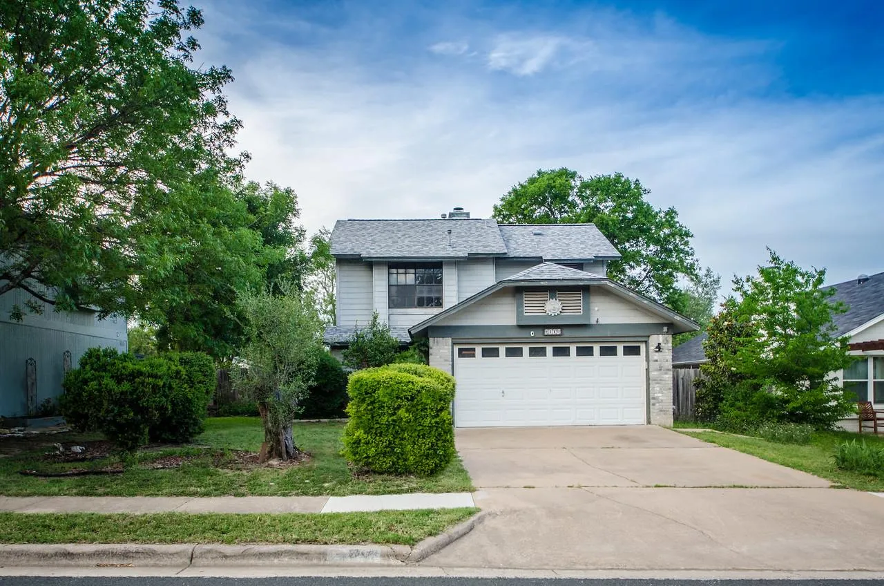 Photo of 2112 WATERWAY BND, Austin, TX, 78728