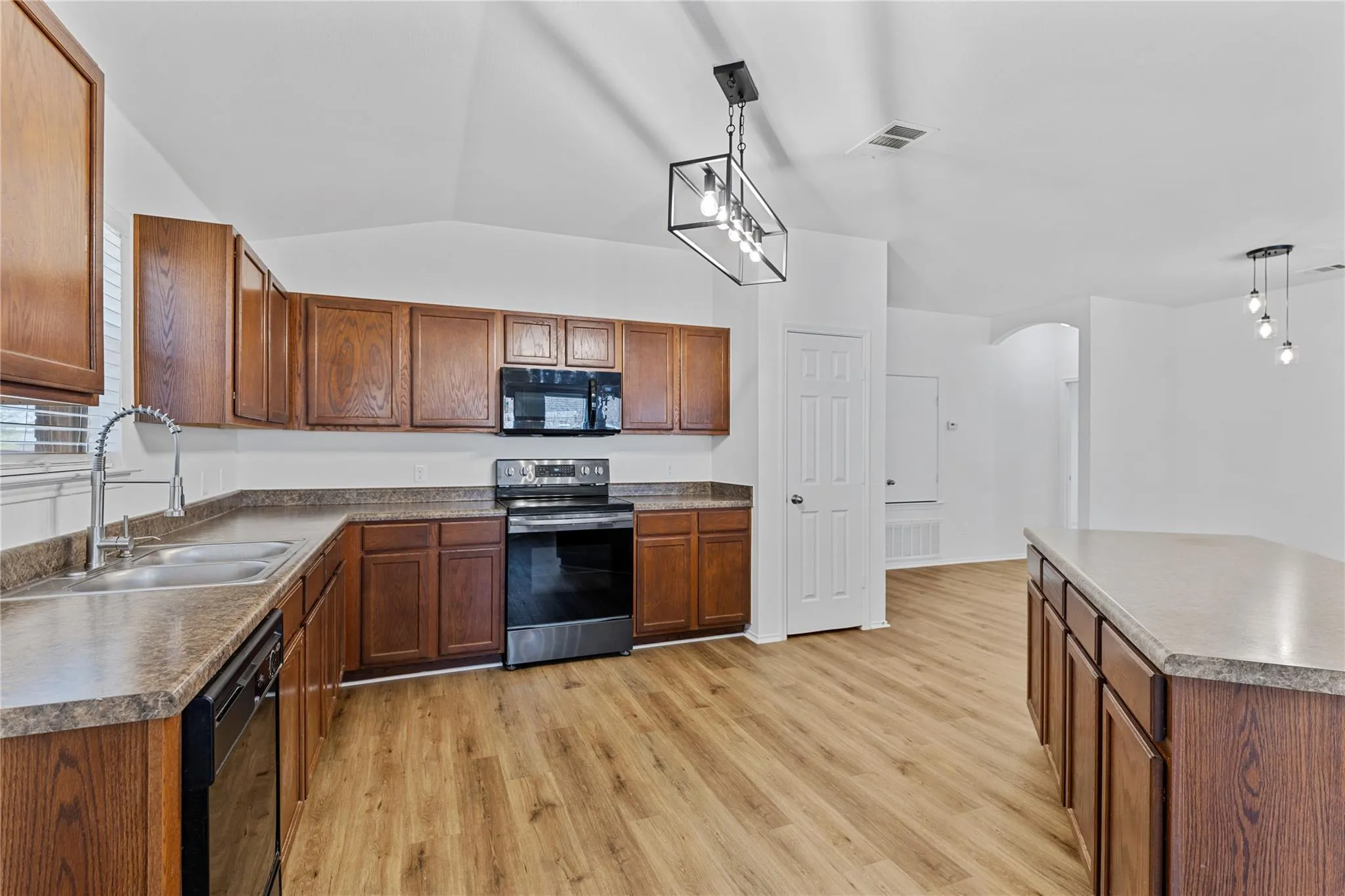 Photo 4 of 1310 GRANDE MESA DR