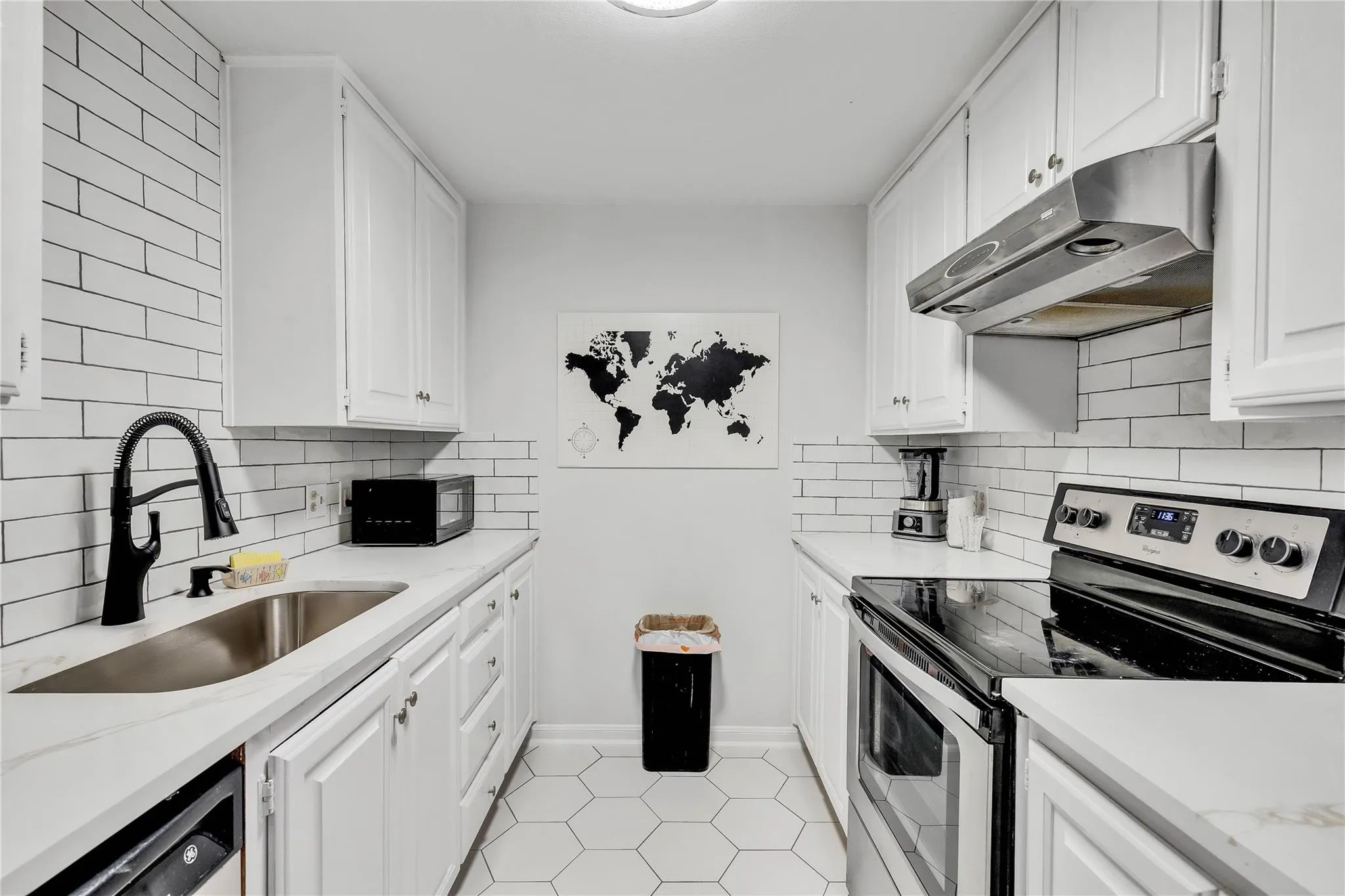 Photo 3 of 2529 RIO GRANDE ST #56