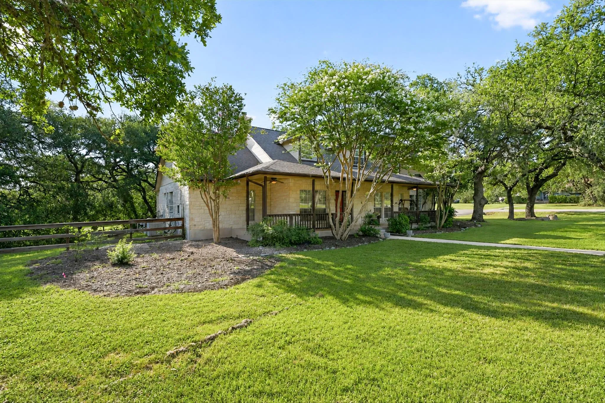 Photo 3 of 13615 COPPERLEAF TRL