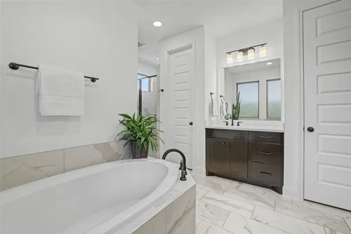 1216 Summer Moon Dr, Georgetown, Texas 78628