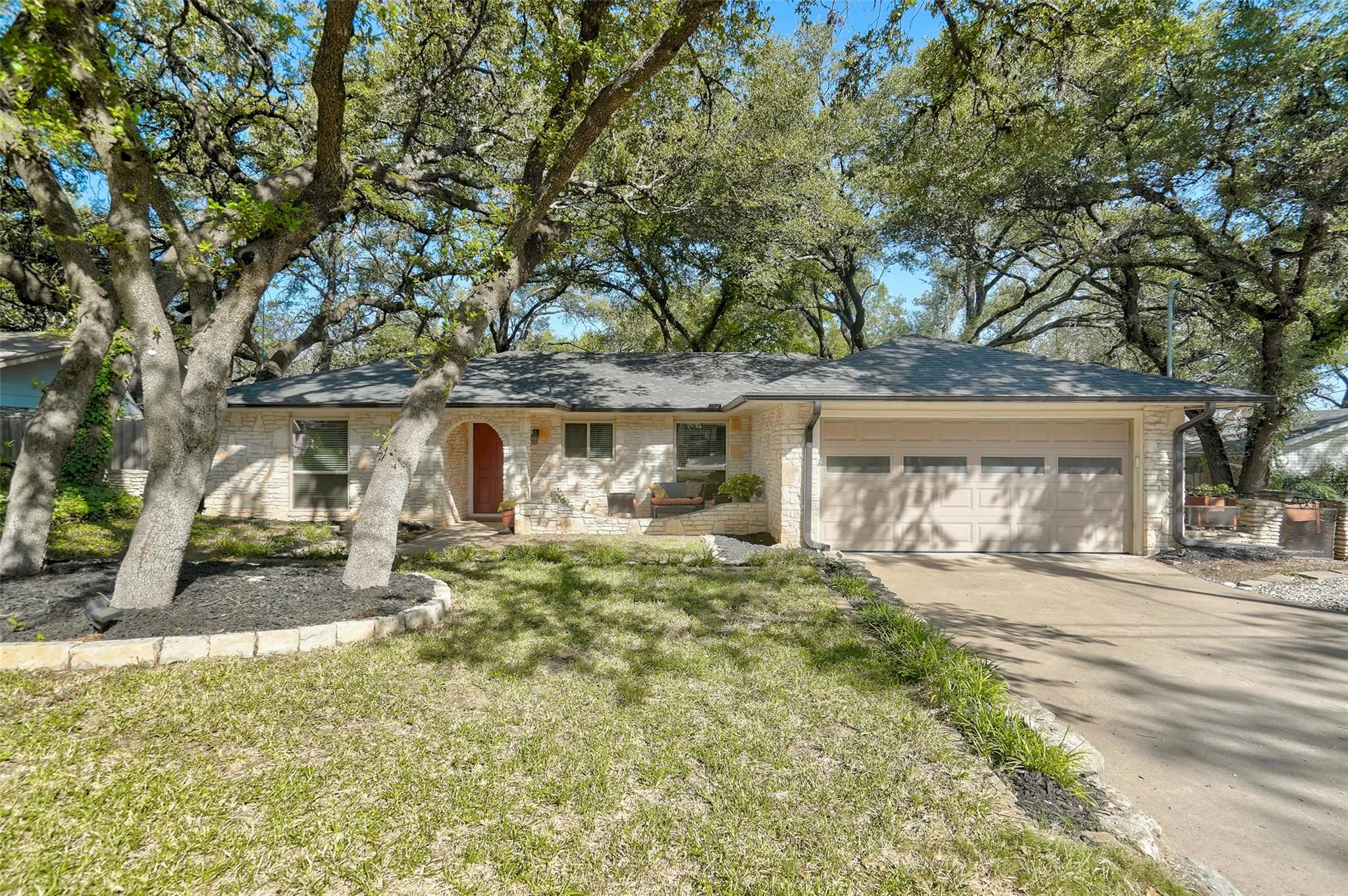Photo of 1105 N RIVIERA CIR, Cedar Park, TX, 78613