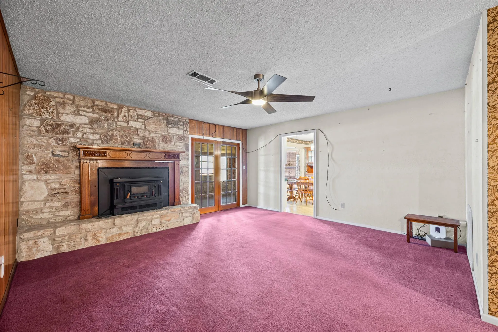 Photo 4 of 1204 VAPOR DR