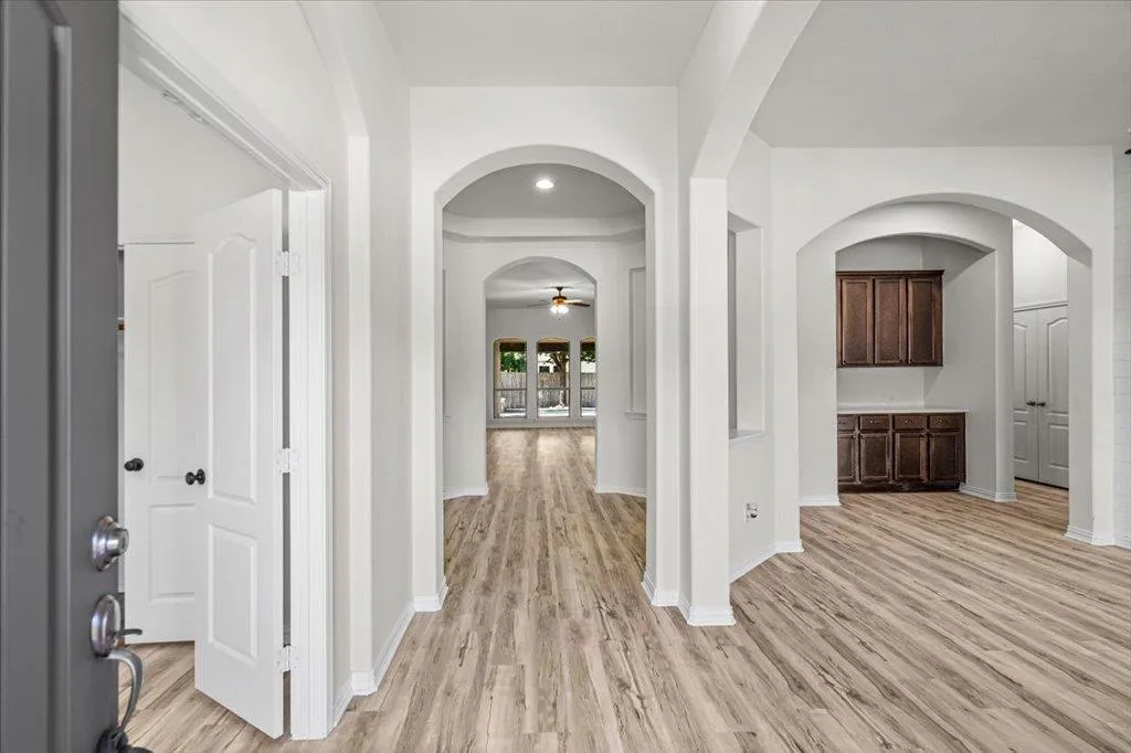 Photo 5 of 3217 FALCONERS WAY