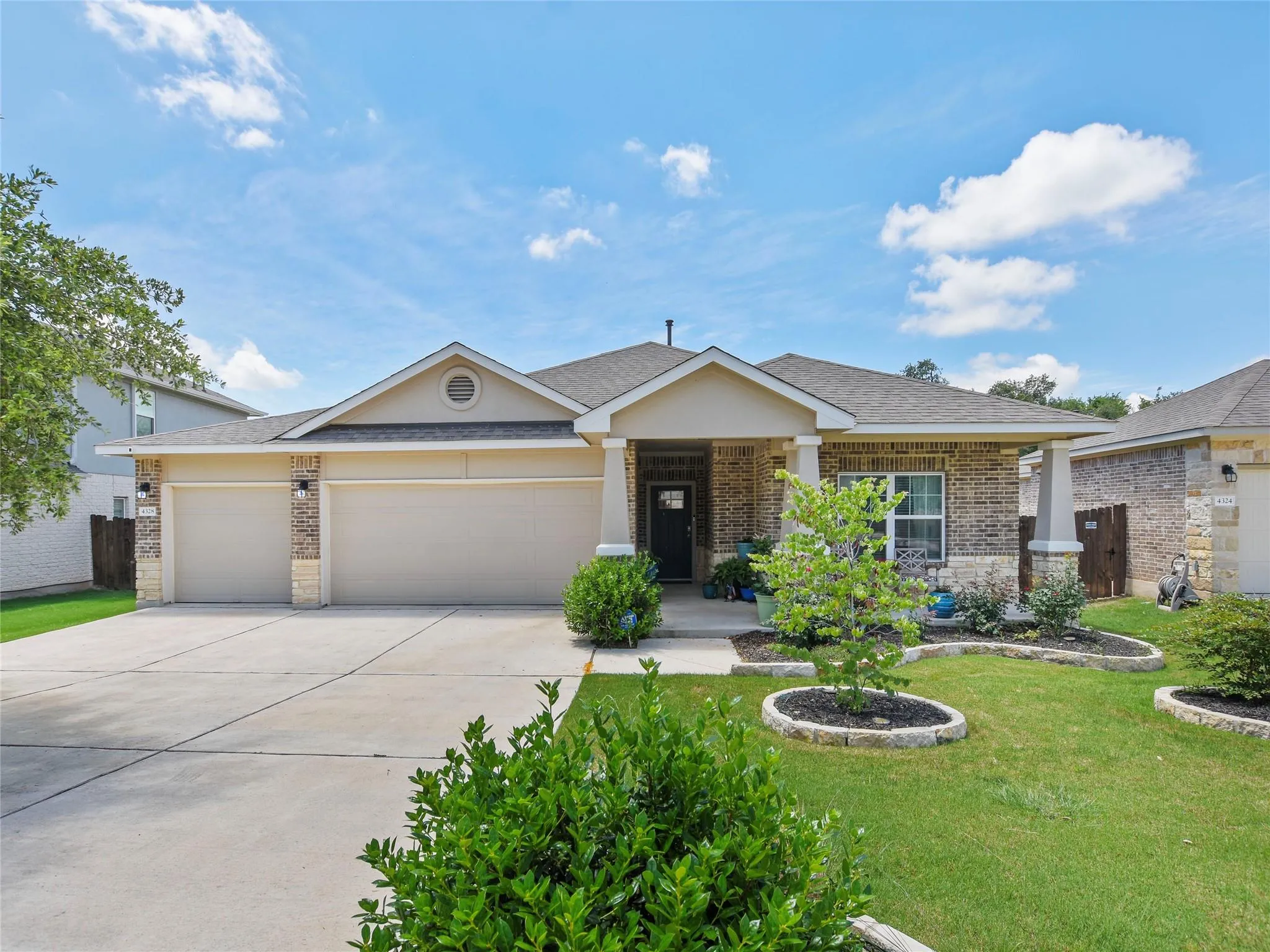 Photo of 4328 ROCKBROOK FARMS LN, Georgetown, TX, 78628