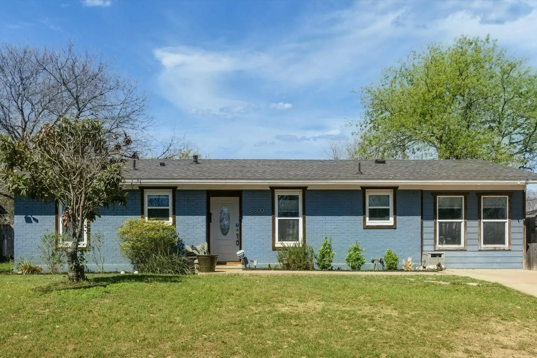 Photo of 8800 REDFIELD LN, Austin, TX, 78758