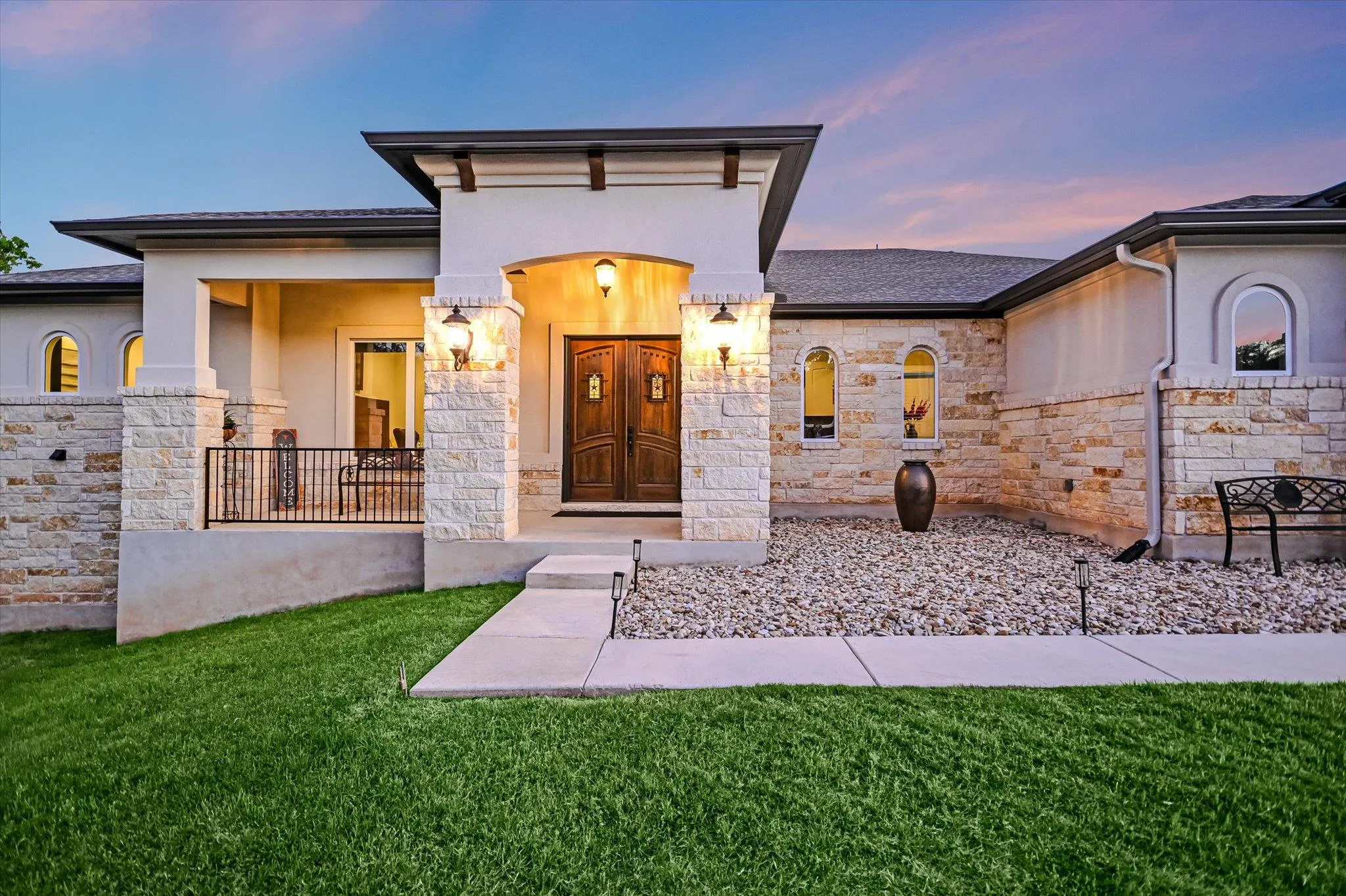 Photo of 250 BROWN SADDLE CV, Driftwood, TX, 78619