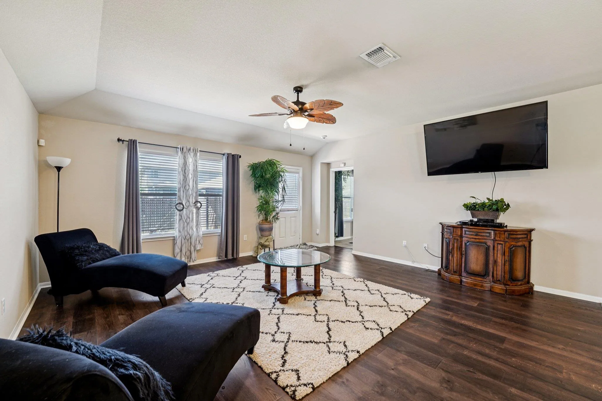 Photo of 308 NUECES RIVER TRL, Hutto, TX, 78634