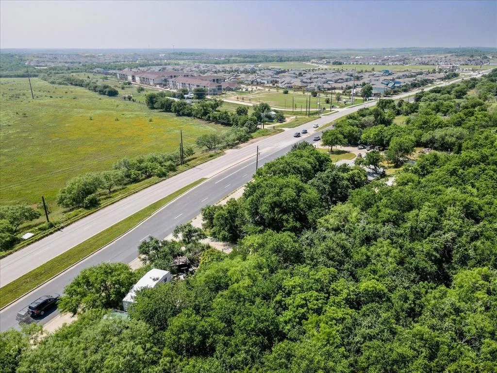 Photo 5 of 6808 MCKINNEY FALLS PKWY