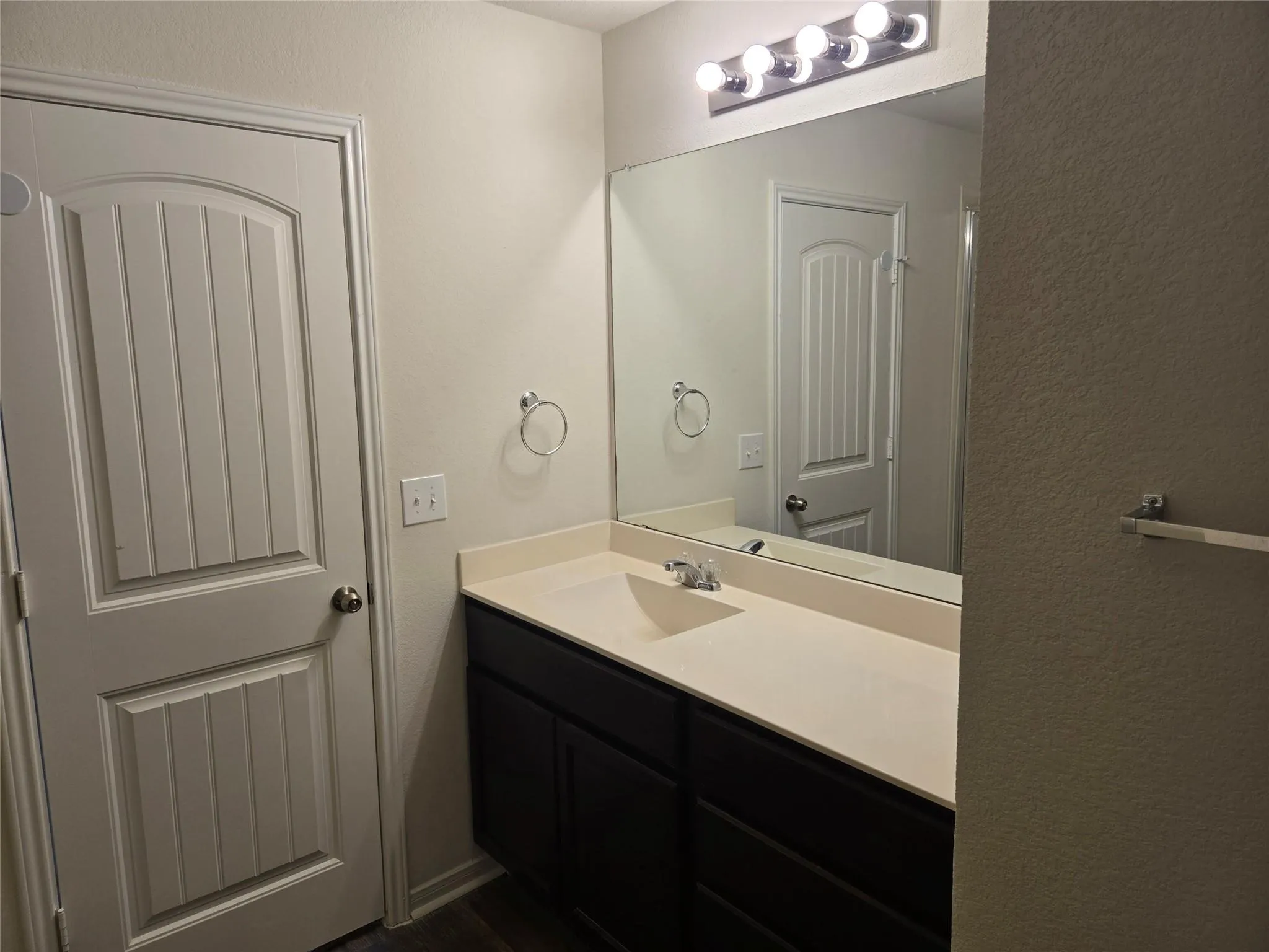 Photo 5 of 3505 ORTMAN DR