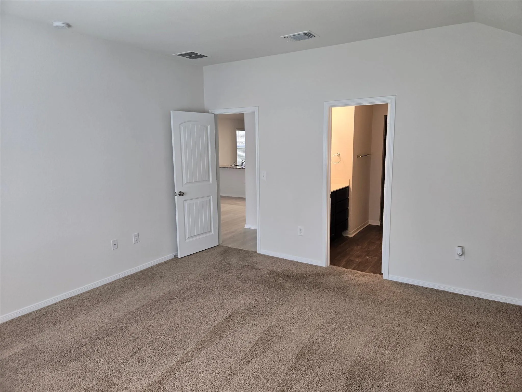 Photo 4 of 3505 ORTMAN DR