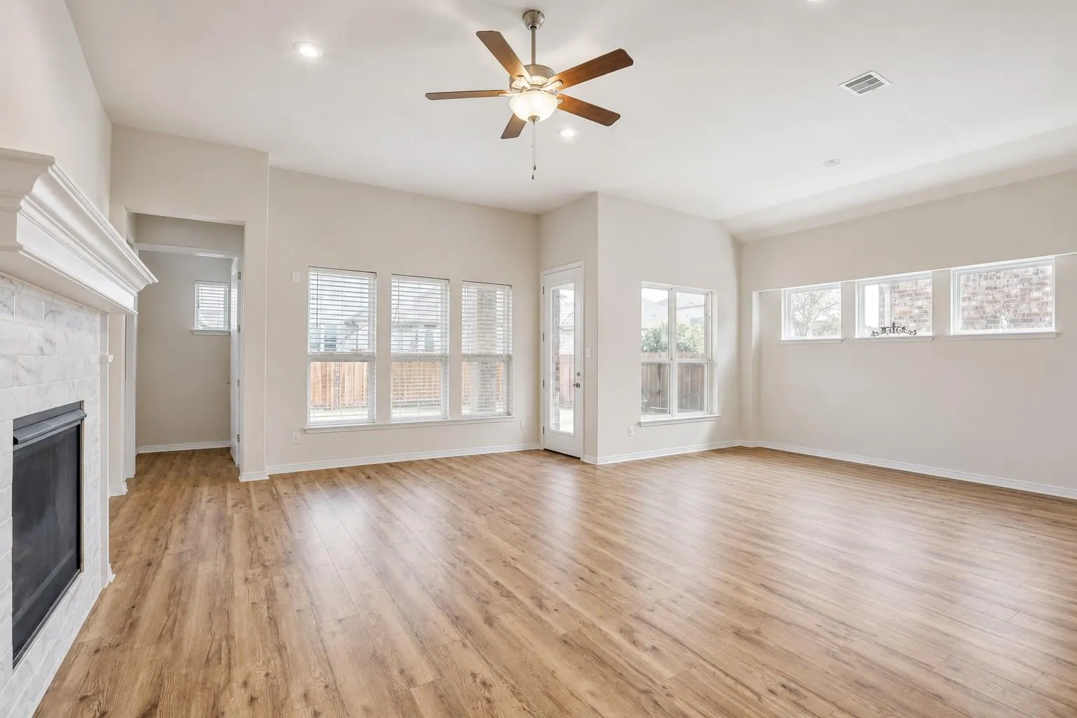 Photo 2 of 22614 MAIDENGRASS LANE LN