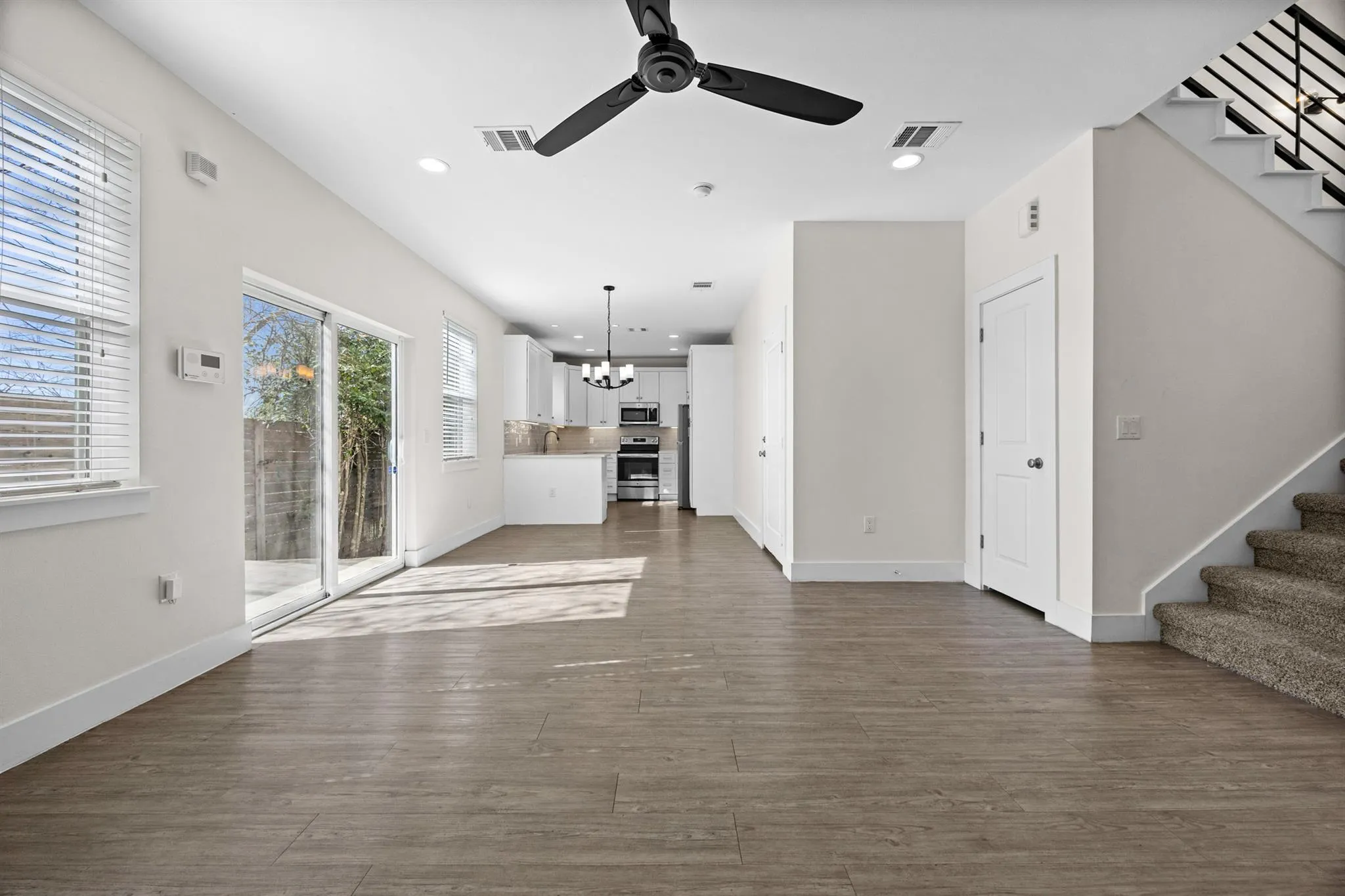 Photo 5 of 7312 E BEN WHITE BLVD #10