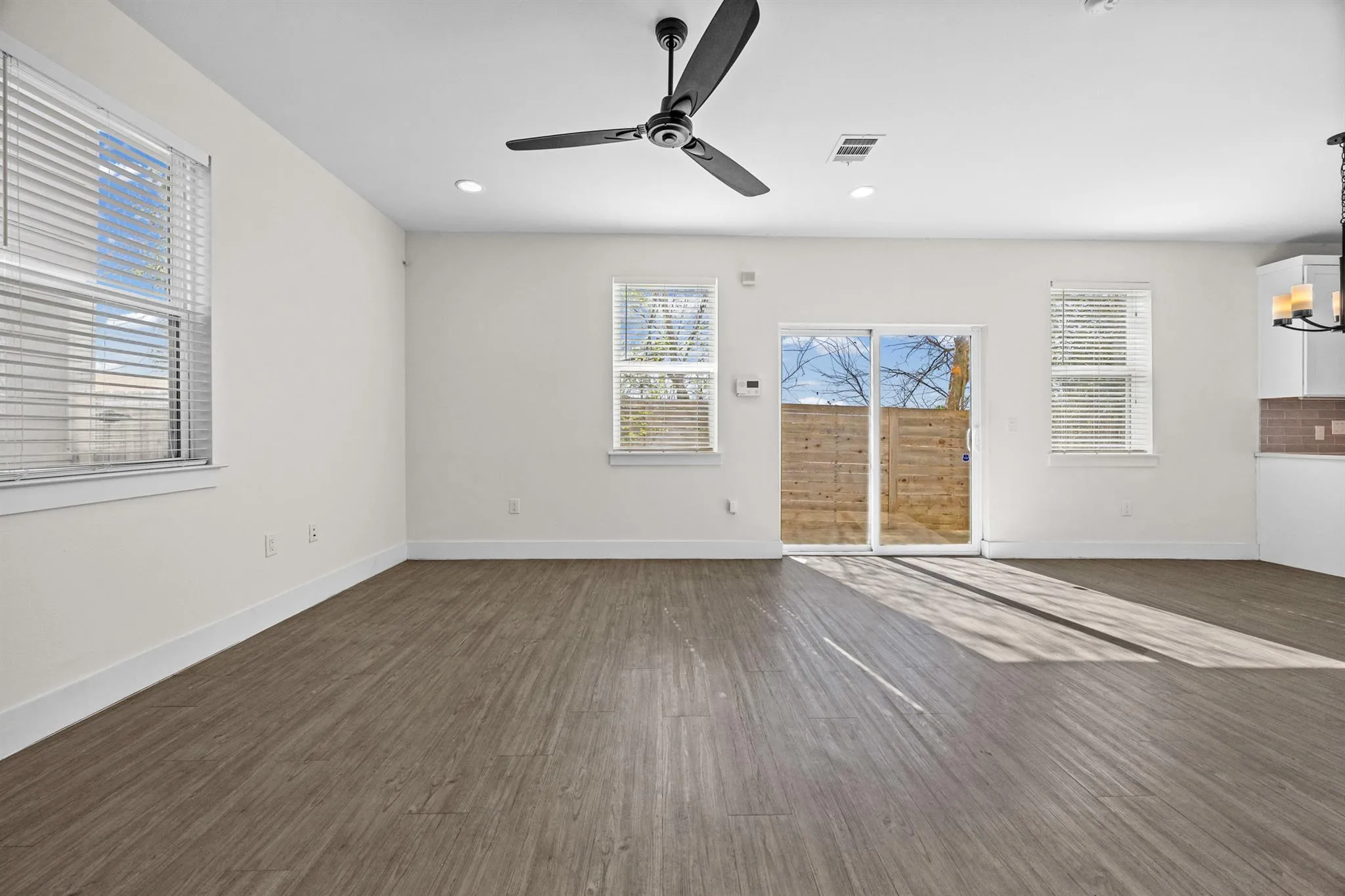 Photo 4 of 7312 E BEN WHITE BLVD #10