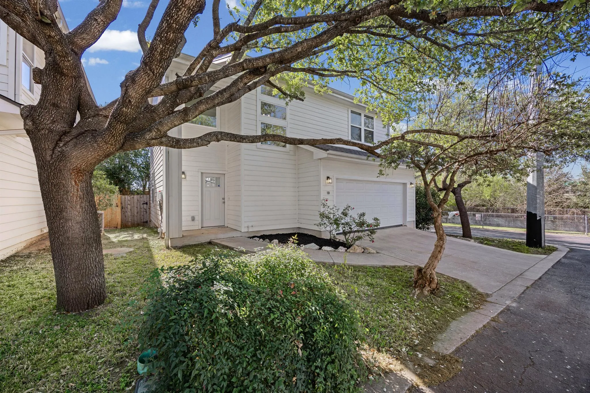Photo 3 of 7312 E BEN WHITE BLVD #10