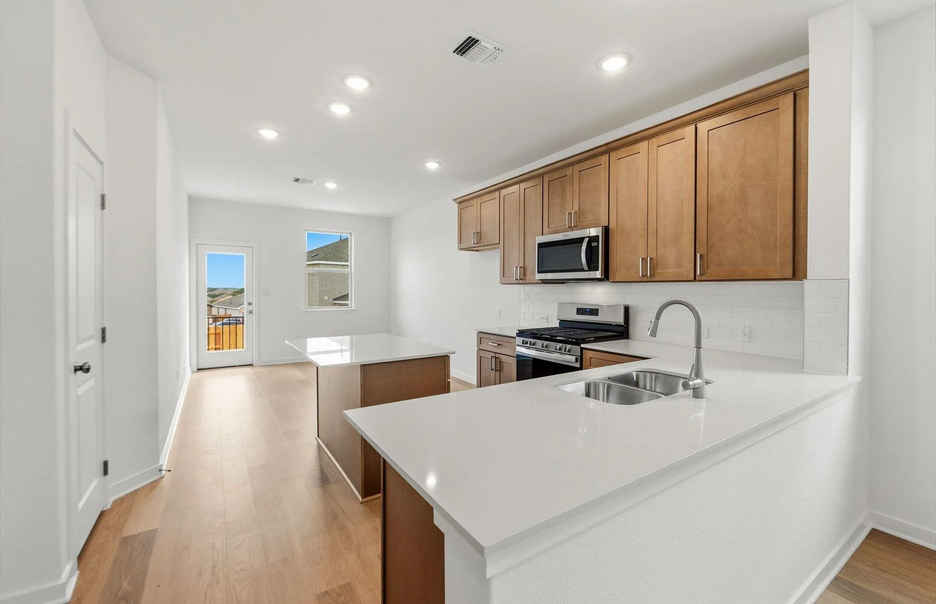 Photo 3 of 216 COGITARE LN