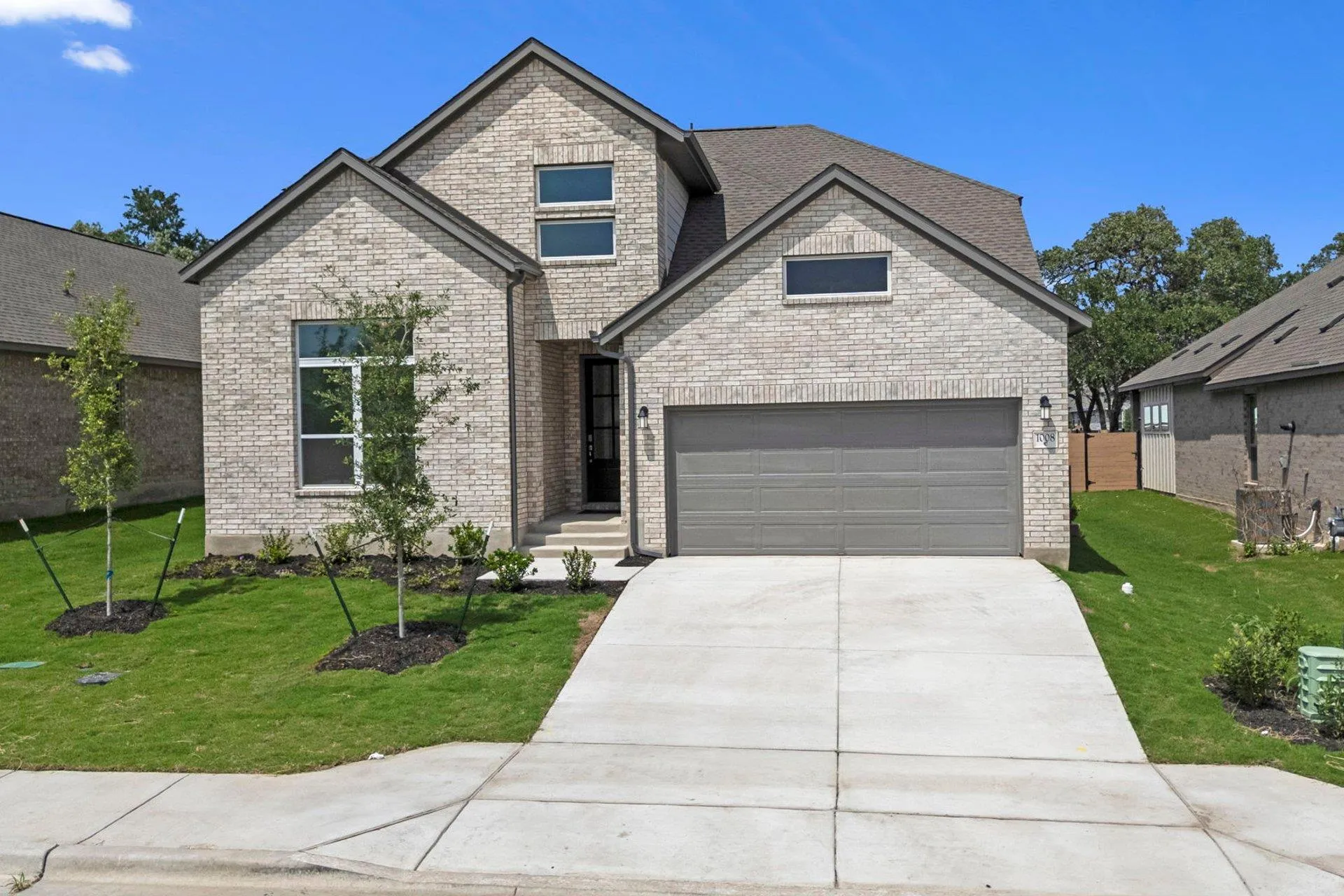 Photo 2 of 1008 ROLLINGWOOD TRL