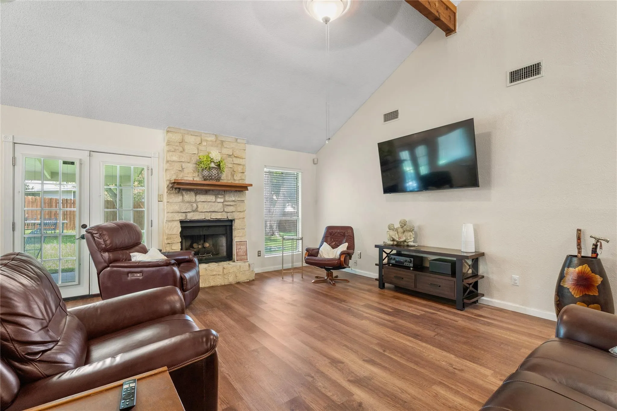 Photo 5 of 1606 MIDDLEWAY RD
