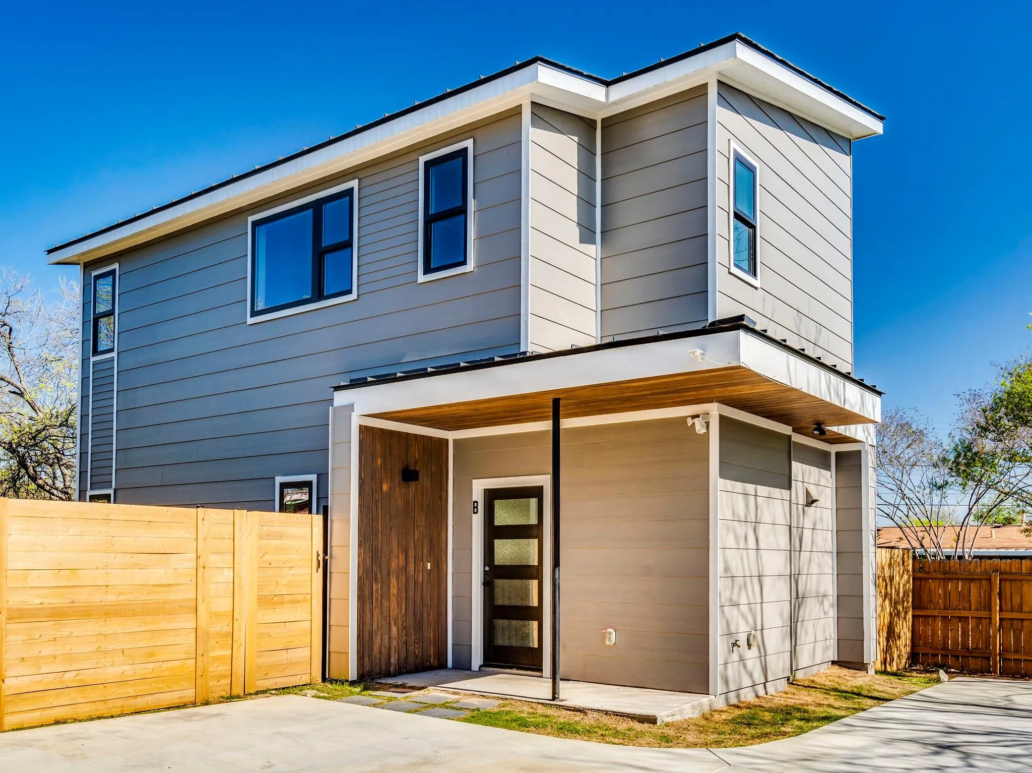 Photo of 206 E WONSLEY DR #2, Austin, TX, 78753