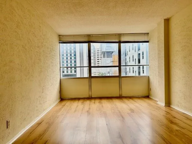 Photo 2 of 1800 LAVACA ST #505