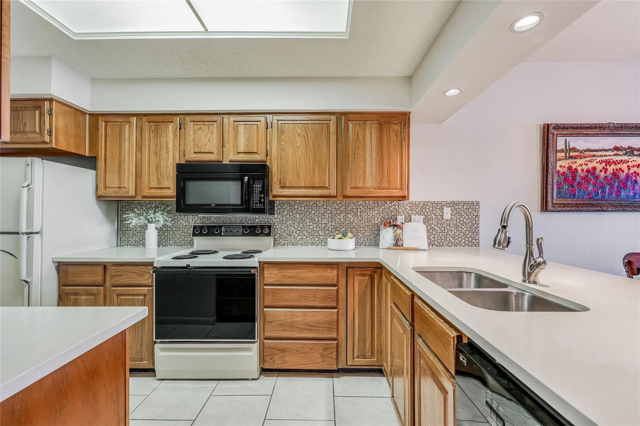 Photo 4 of 3404 AMERICAN DR #3224