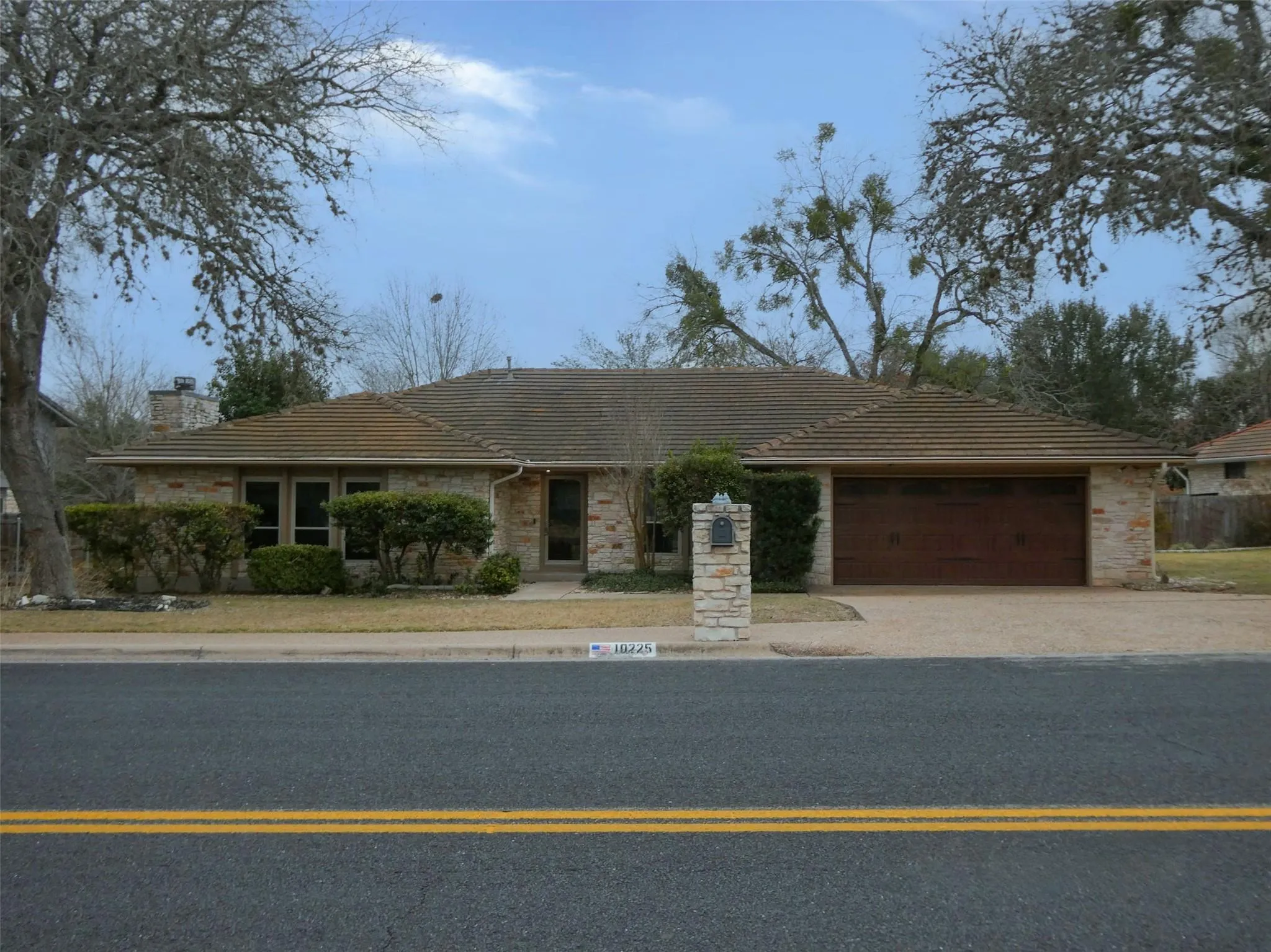 Photo of 10225 PINEHURST DR, Austin, TX, 78747