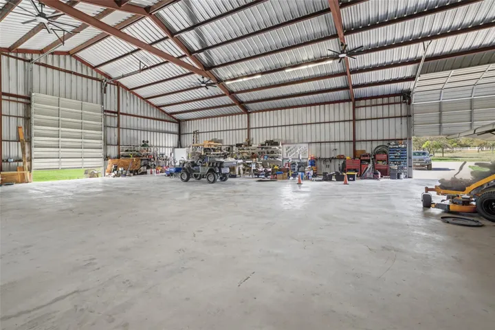 INCREDIBLE workshop; 75 X 60 with 2 16' doors 60 amp plug in; electricity; Bring your RV Bring your tractors and Bring your boat