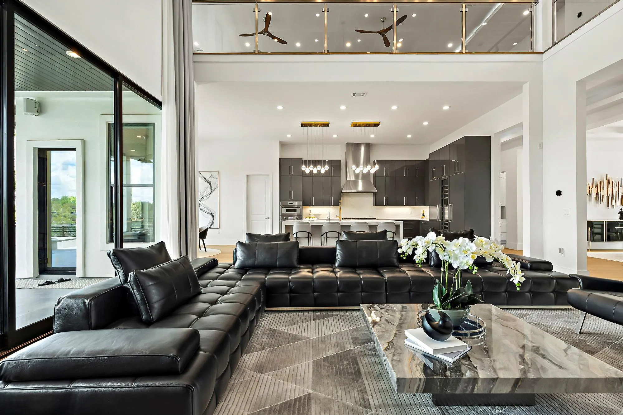 Photo of 10211 THISTLE RDG, Austin, 78733