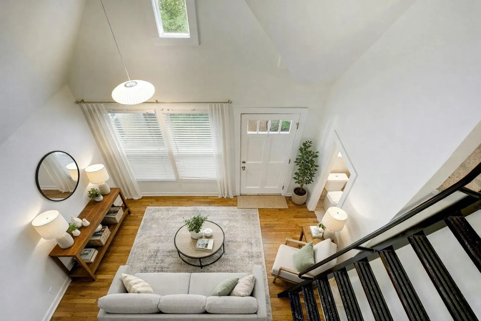 Photo 2 of 1110 W 22ND ST #13