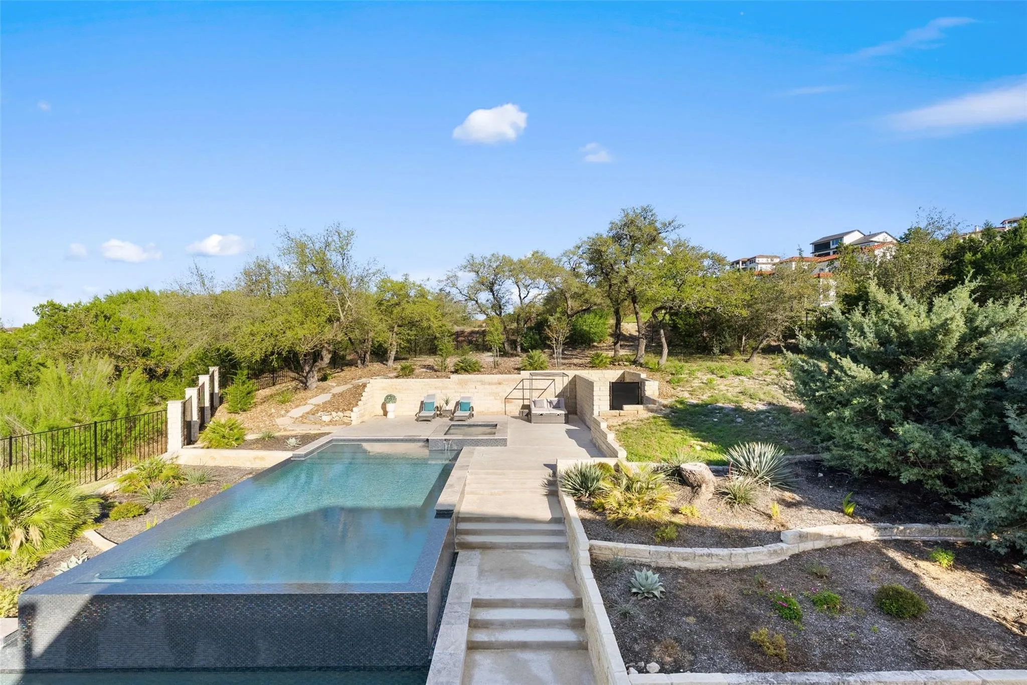 Photo 3 of 310 BELLA MONTAGNA CIR