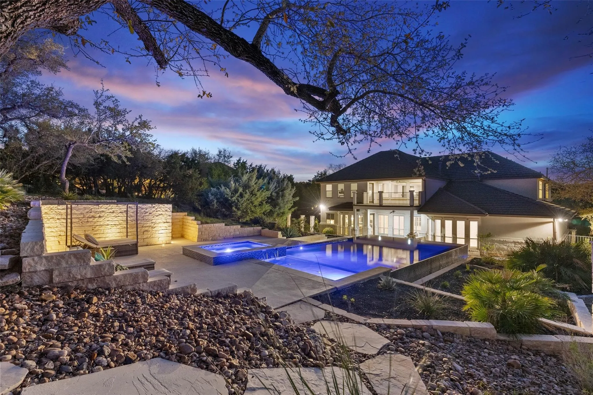 Photo 4 of 310 BELLA MONTAGNA CIR