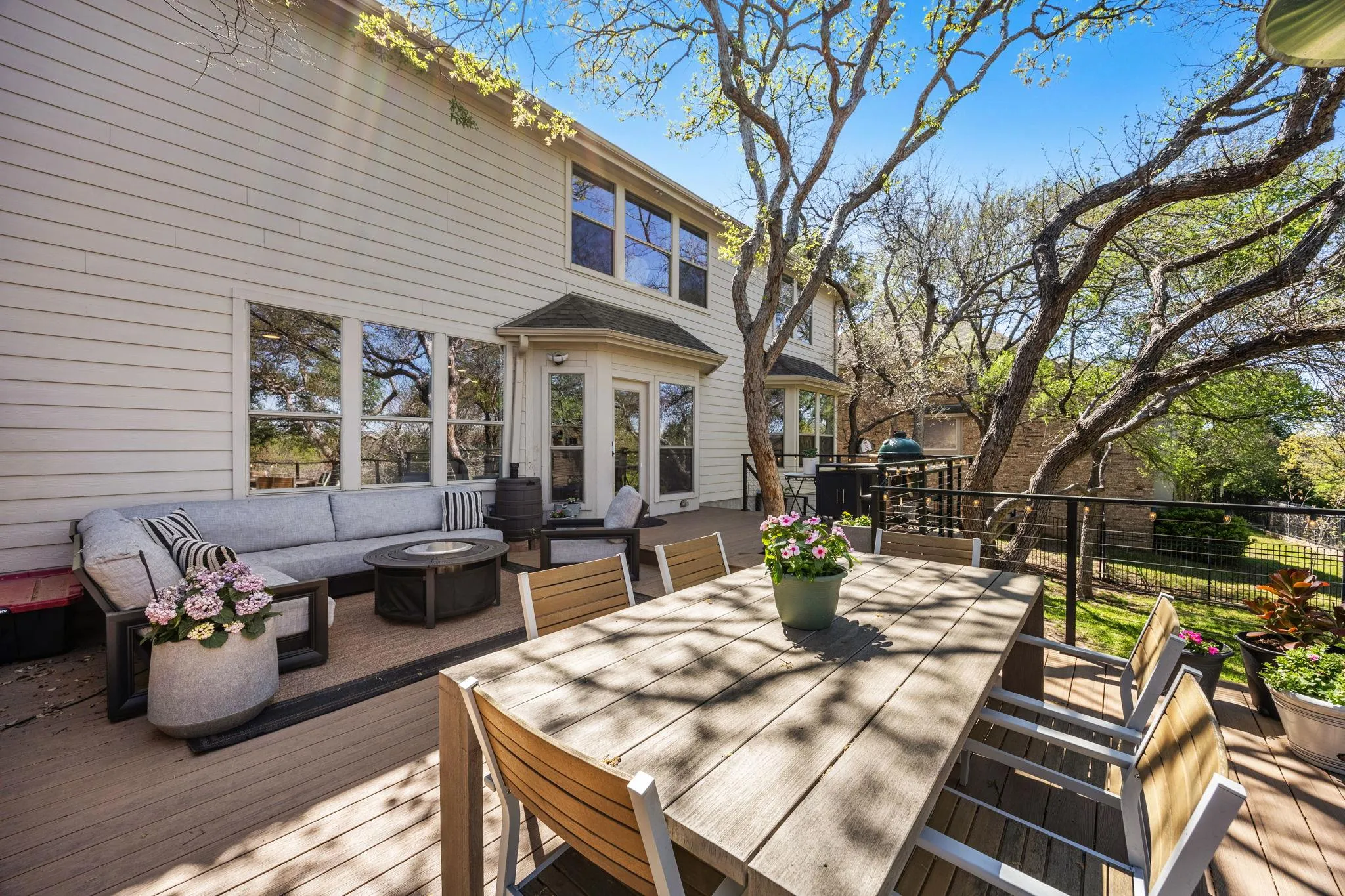 Photo 3 of 128 LAS COLINAS DR