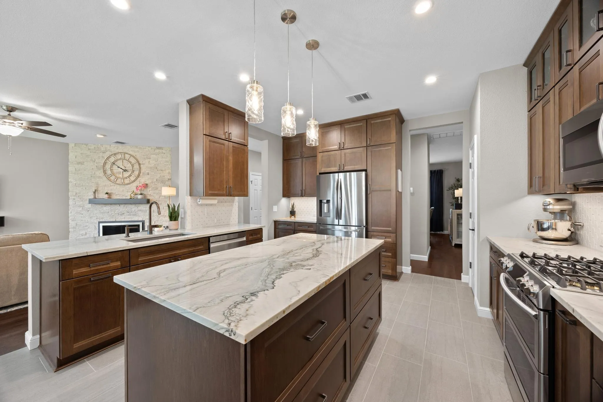Photo 3 of 3512 ENDLESS SHORE DR